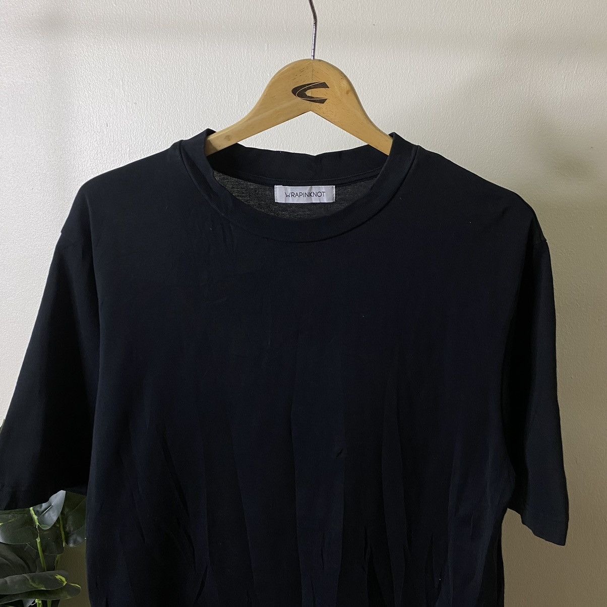 Japanese Brand WRAPINKNOT Black Blank Tee Made in Japan Size US M / EU 48-50 / 2 - 2 Thumbnail