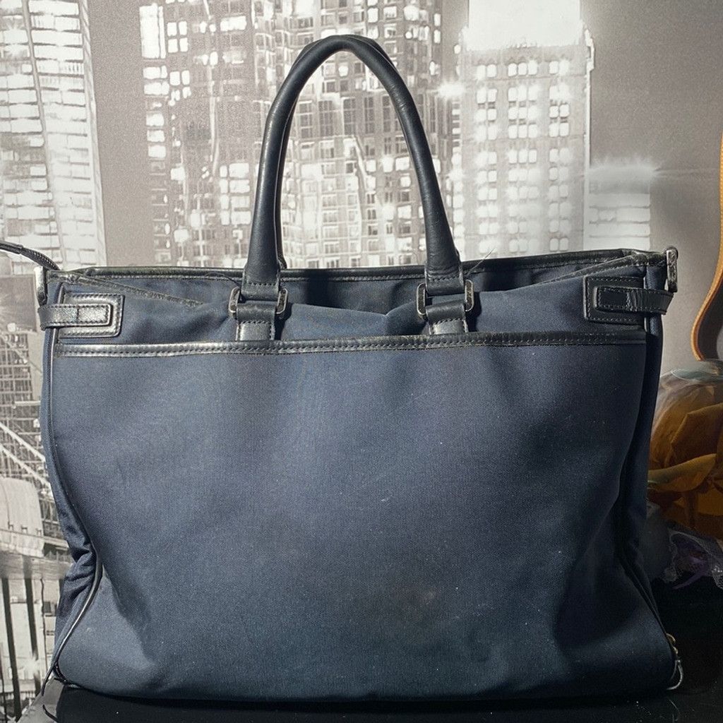 Burberry Authentic Burberry Tote Bag Size ONE SIZE - 4 Thumbnail