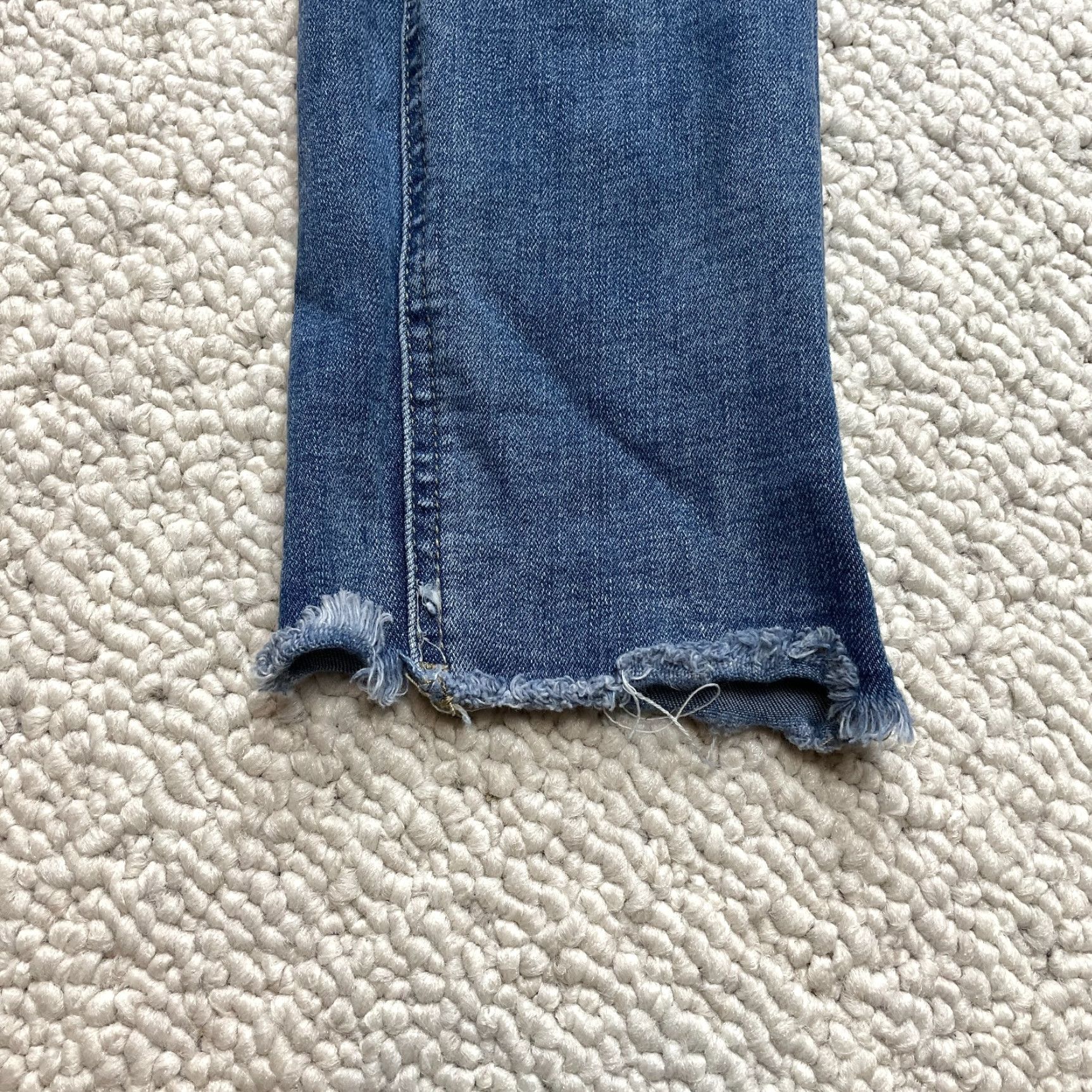 Denime Haute Curve Jeans Womens 14 Denim Blue Dark Wash Button Fly Distressed 31x27 Skinny 5-Pocket Design Womens Size 24" / US 00 / IT 34 - 2 Thumbnail