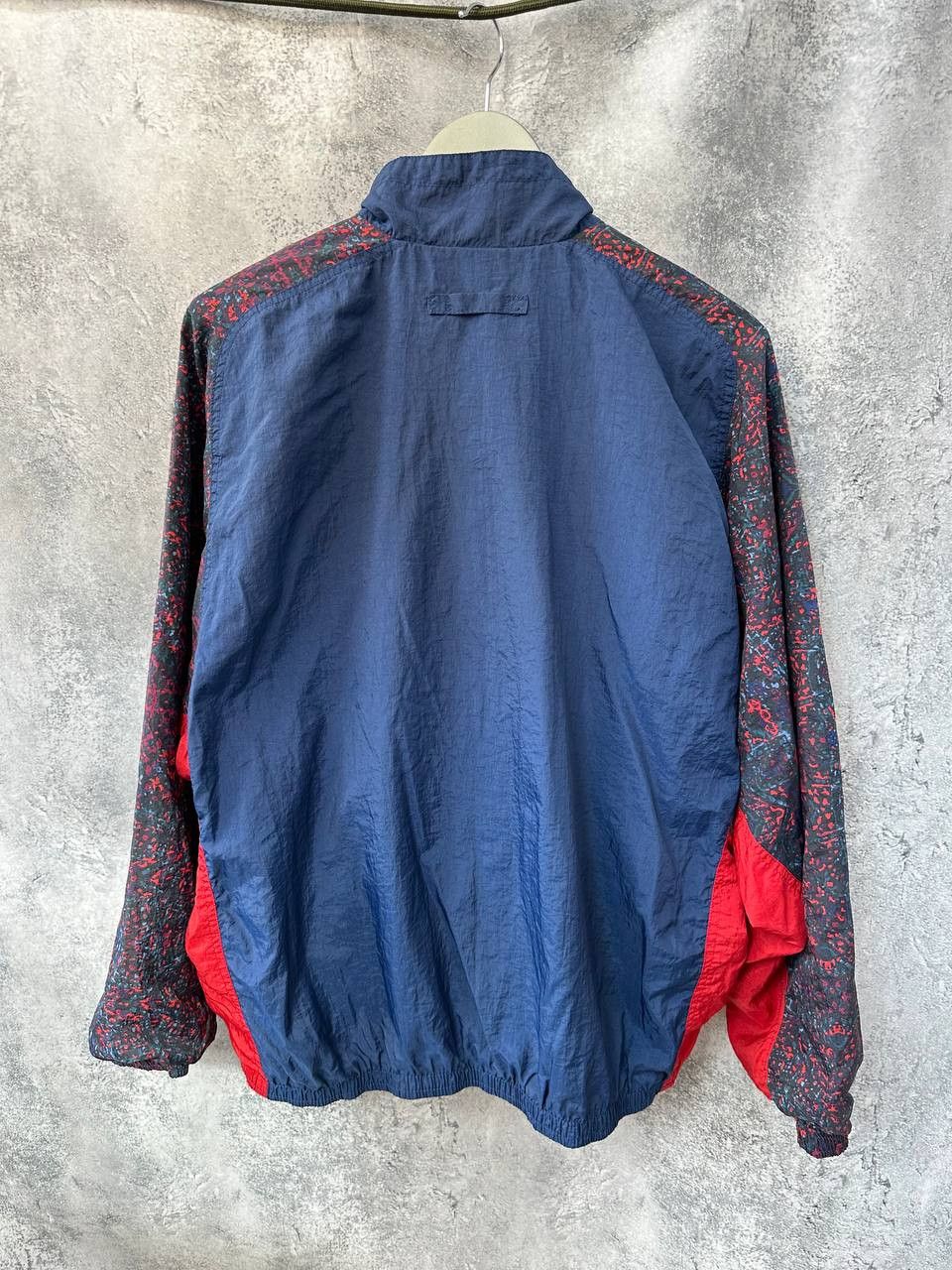 Nike × Vintage Nike Vintage 90s Light Nylon Jacket Windbreaker Retro Size US L / EU 52-54 / 3 - 3 Thumbnail