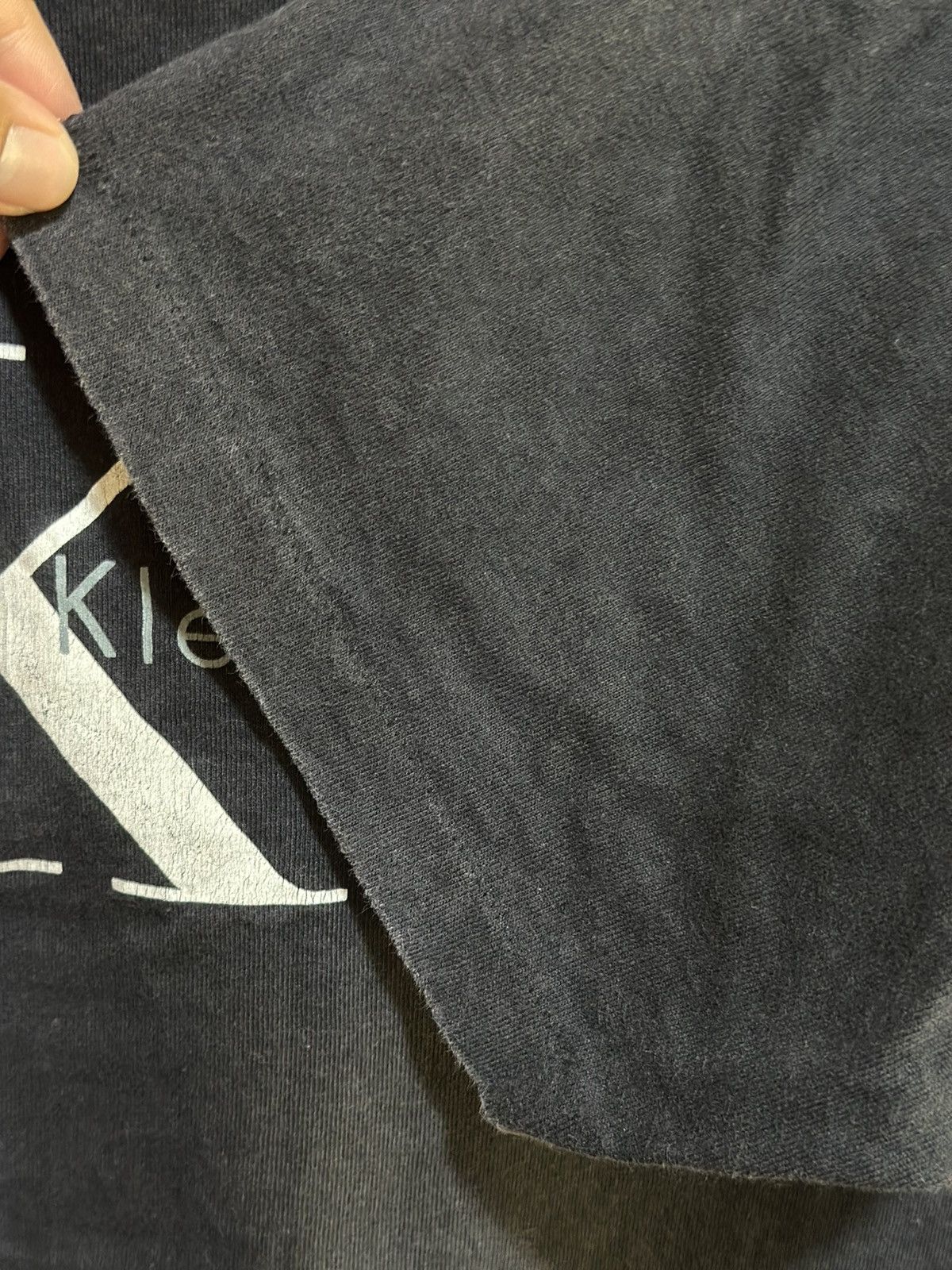 Calvin Klein × Vintage Vintage Calvin Klein Faded Tee Size US L / EU 52-54 / 3 - 5 Thumbnail