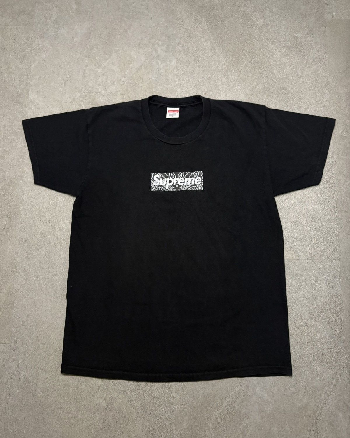 Supreme Supreme Bandana Box Logo Tee Black FW19 Size L Top Condition Size US L / EU 52-54 / 3 - 1 Thumbnail