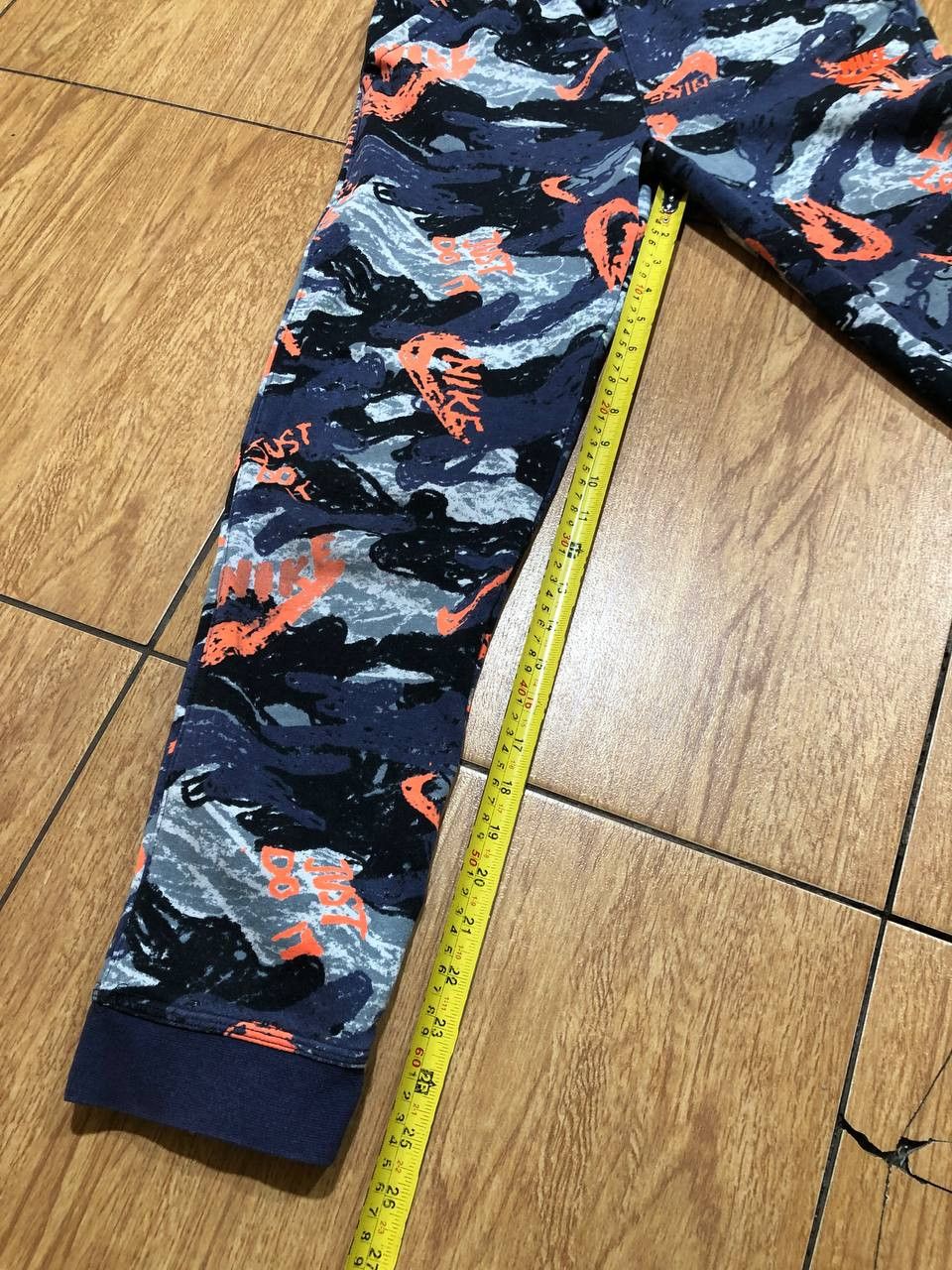 Nike Nike Boy's XL Joggers Club Fleece Navy Printed SWEATPANTS Size US 28 / EU 44 - 14 Thumbnail