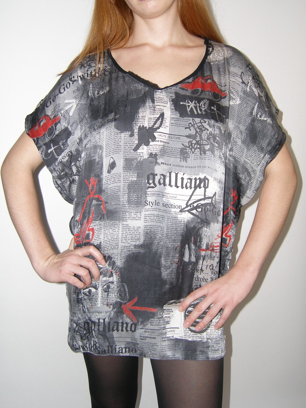 John Galliano Archival Galliano Newspaper Gazette print/ basquiat silk top Size L / US 10 / IT 46 - 1 Thumbnail