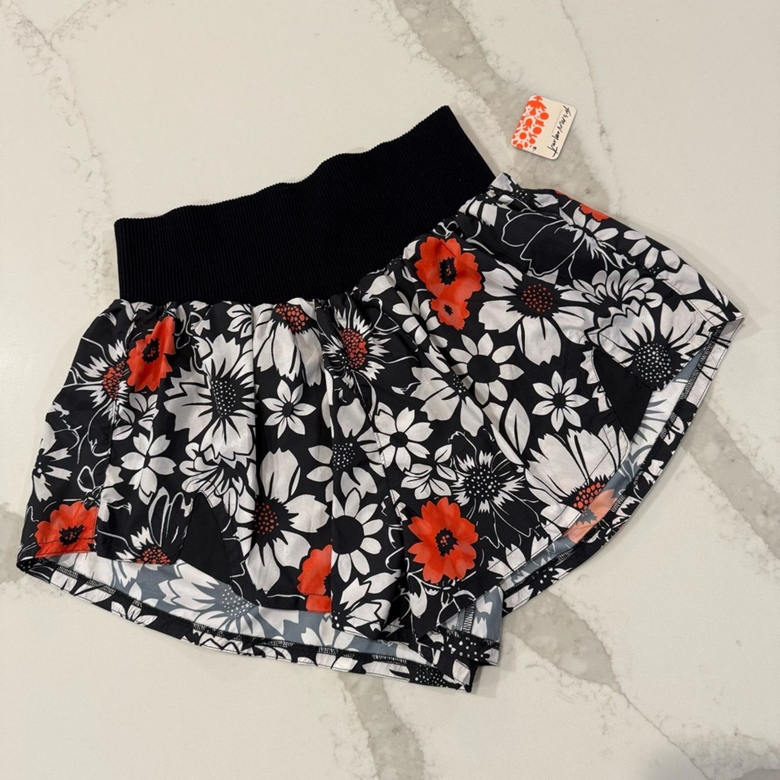 Free People Free People Movement NWT CarpeDiem Shorts Womens Large Daisy Size 34" / US 12 / IT 48 - 3 Thumbnail