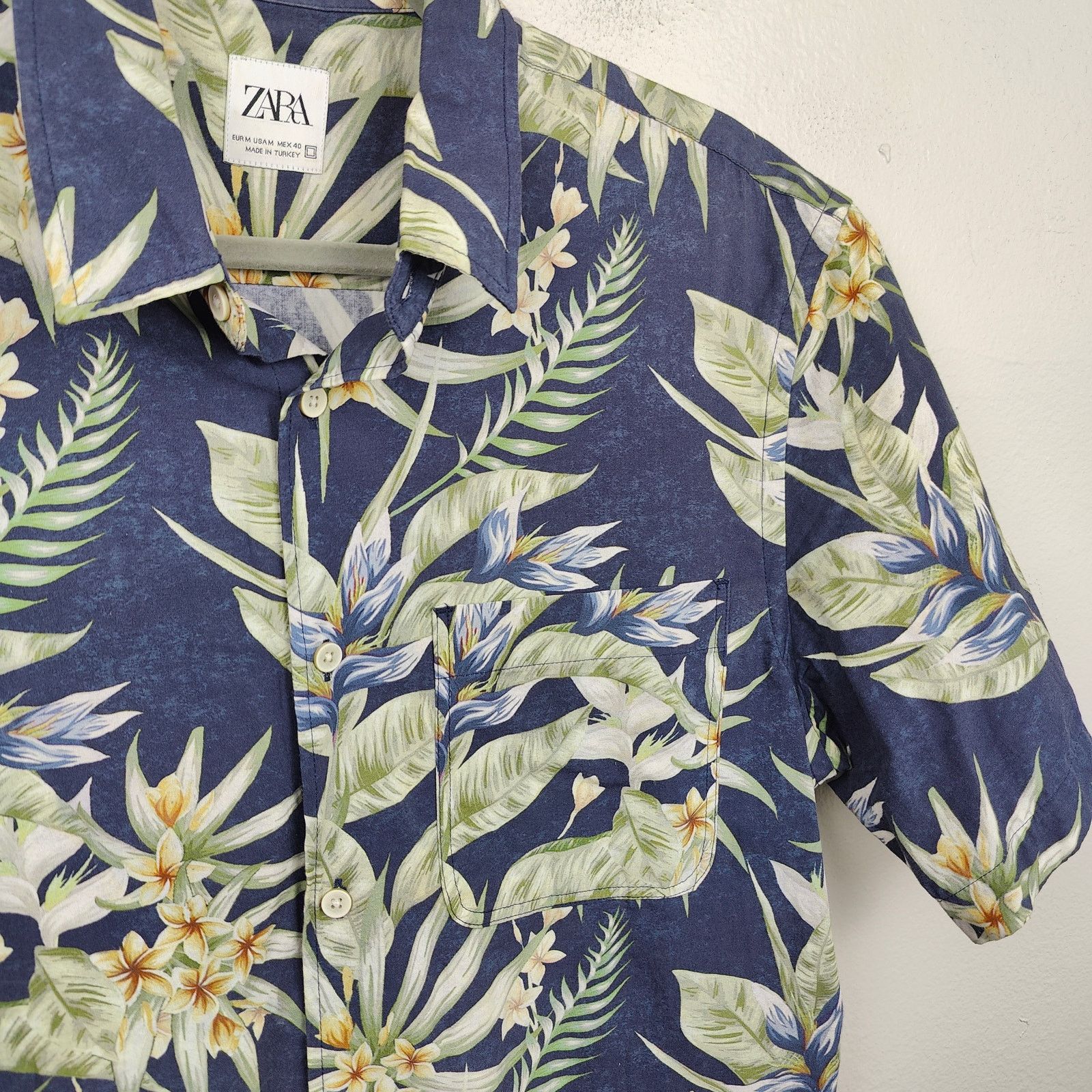Zara Zara Button Up Shirt Mens Medium Blue Floral Tropical Size US M / EU 48-50 / 2 - 2 Thumbnail