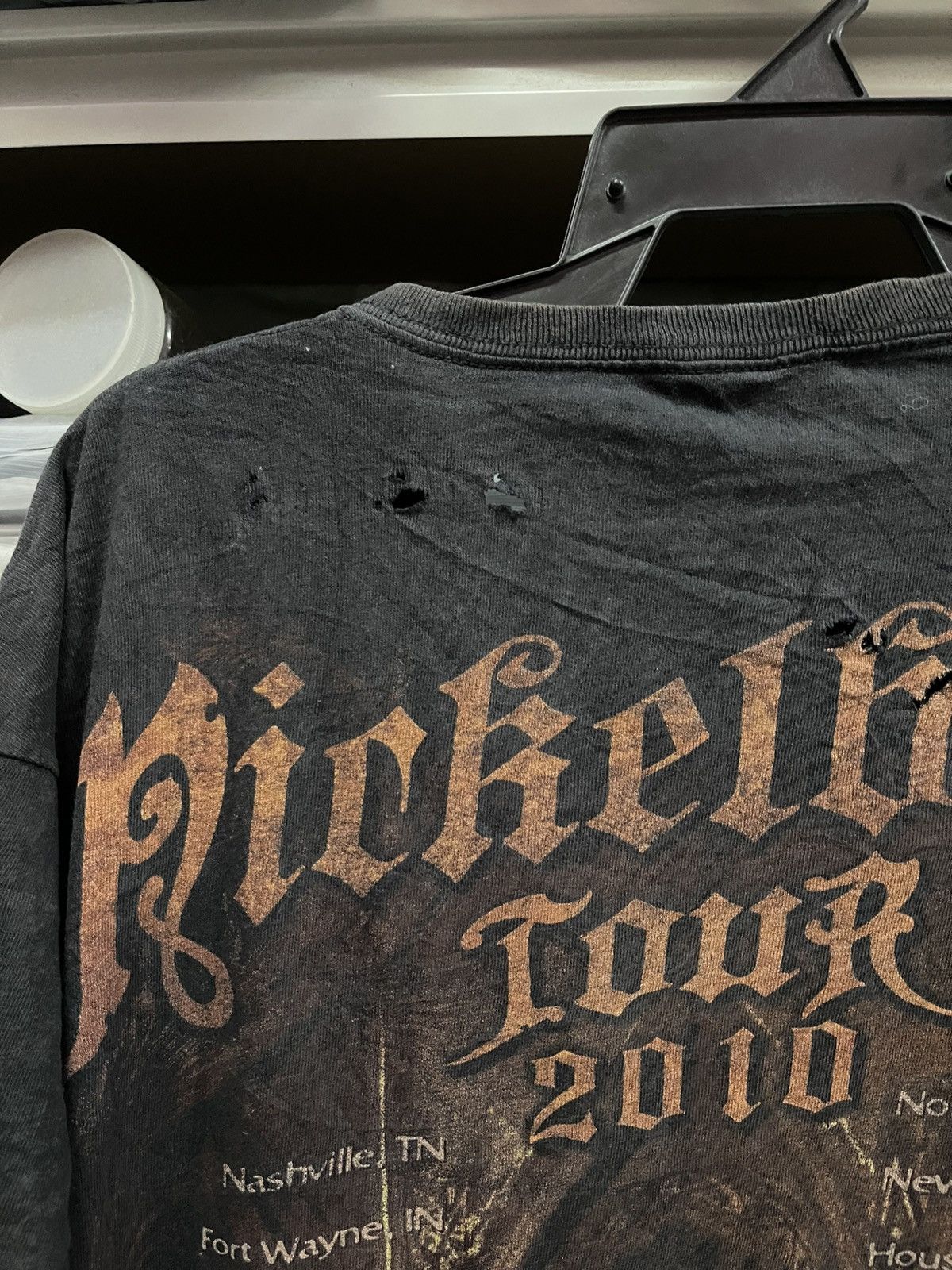 Band Tees Distressed Nickelback Dark Horse Tour🔥🔥🔥 Size US L / EU 52-54 / 3 - 10 Thumbnail