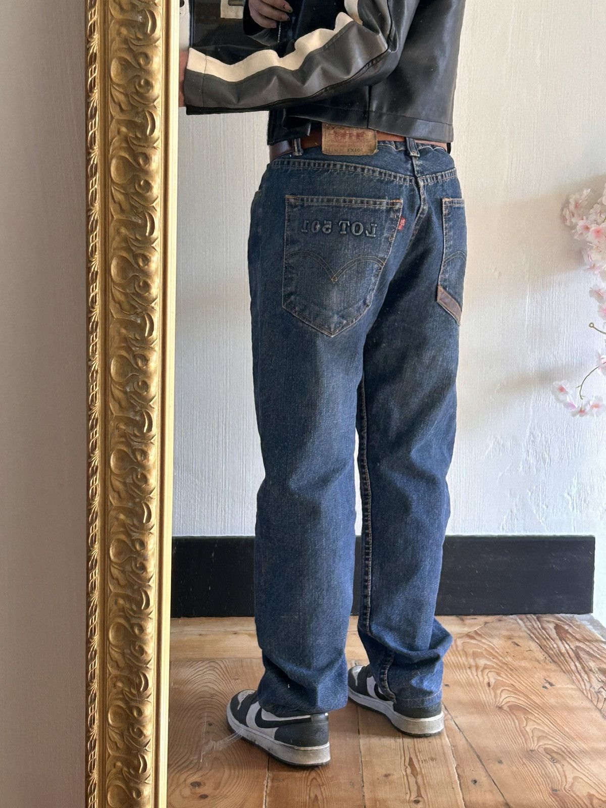 Levi's × Levi's Vintage Clothing Rare Levi’s 501XX Japan Leather V W34 L34 Vintage Denim Size US 34 / EU 50 - 9 Thumbnail