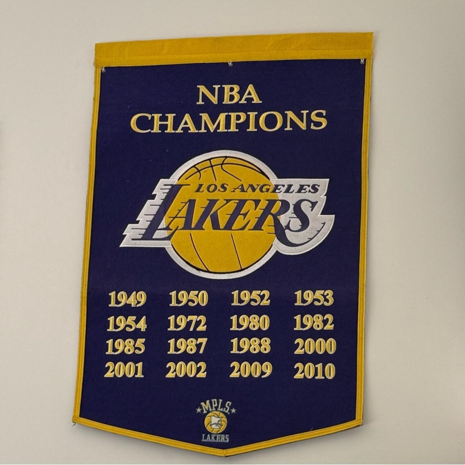 NBA NBA / LA Lakers Banner / Champions Wall Decor Vintage Size ONE SIZE - 3 Thumbnail