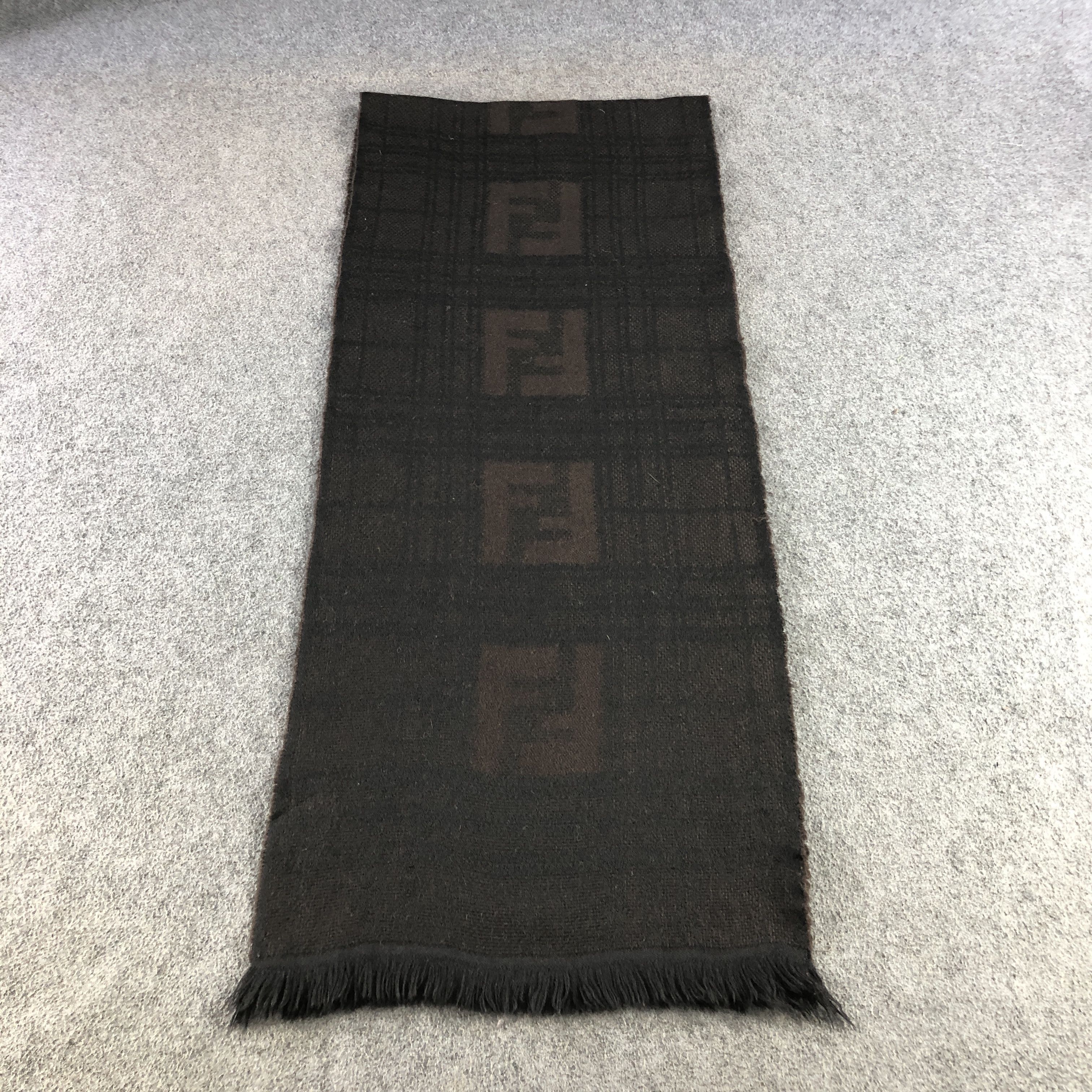 Japanese Brand Vintage Fendi Monogram Wool Scarf Muffler Neckwear V2916 Size ONE SIZE - 1 Thumbnail