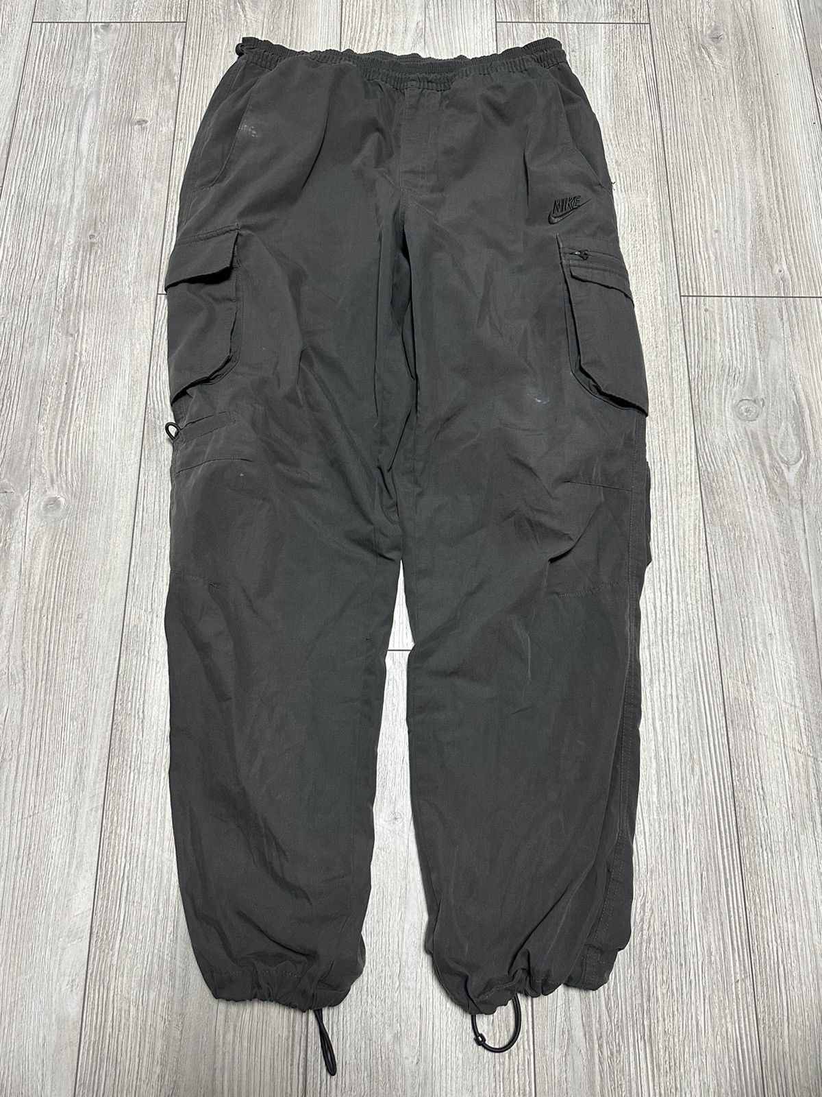 Vintage VINTAGE NIKE TRACK PANTS Y2K Baggy Drill Joggers Size US 32 / EU 48 - 1 Thumbnail