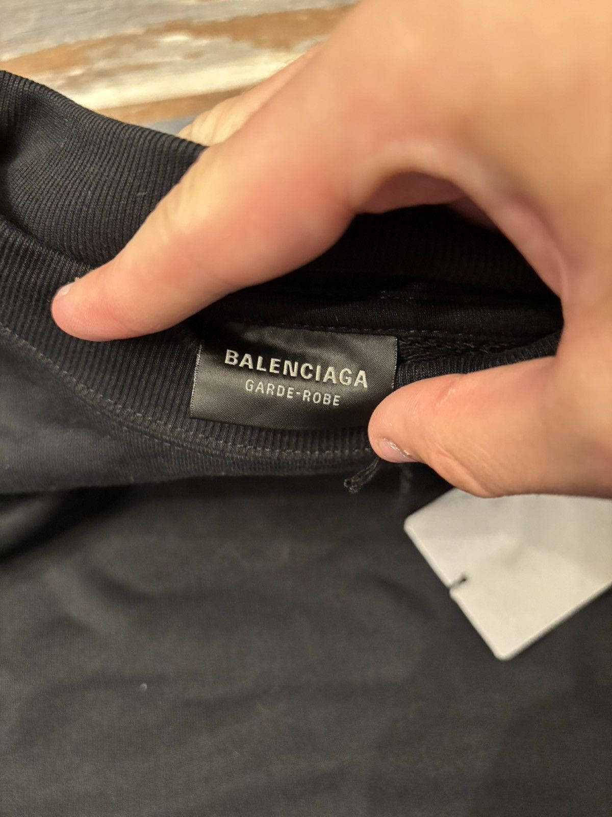 Balenciaga Balenciaga Garde Robe Care Tag Sweatshirt Size US XS / EU 42 / 0 - 5 Thumbnail