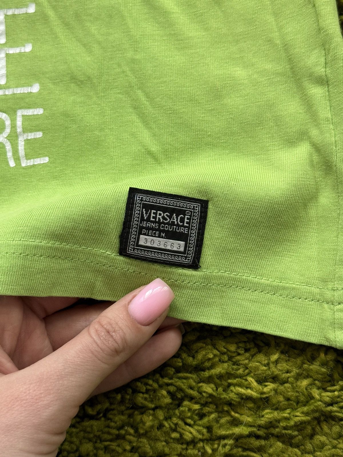 Versace × Versace Jeans Couture × Vintage Versace Jeans Couture 2000s vintage Medusa logo t-shirt Size XS / US 0-2 / IT 36-38 - 5 Thumbnail