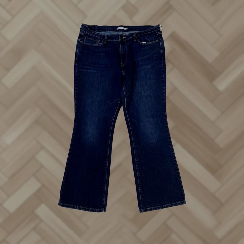 Levi's VINTAGE? Levis 515 Bootcut Womens Jeans Dark Wash Blue Mid Rise size 16s 32x30 Size 38" / US 16 / IT 52 - 1 Thumbnail