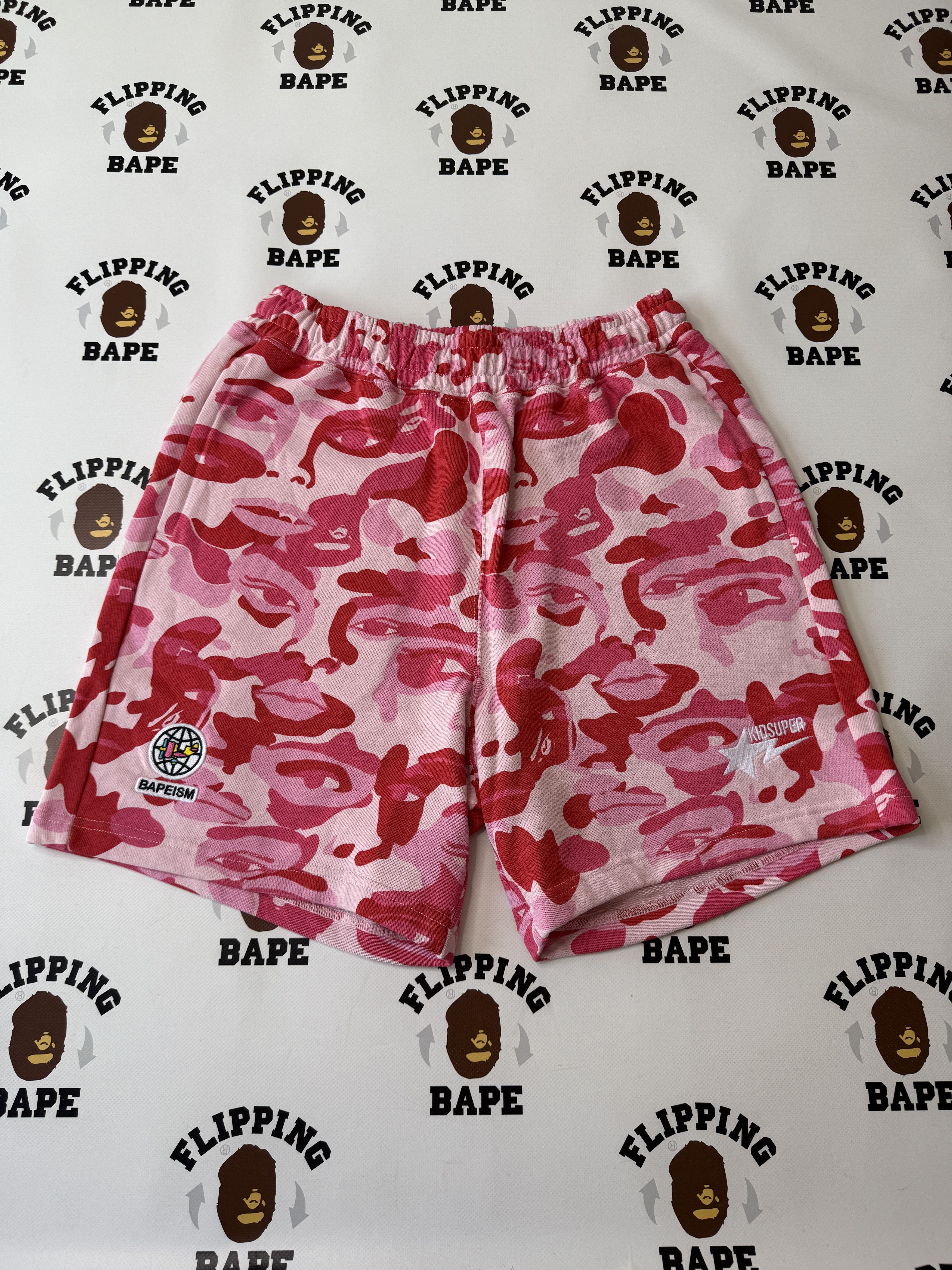 Bape BAPE X KIDSUPER CAMO SWEAT SHORTS Size US 32 / EU 48 - 1 Thumbnail