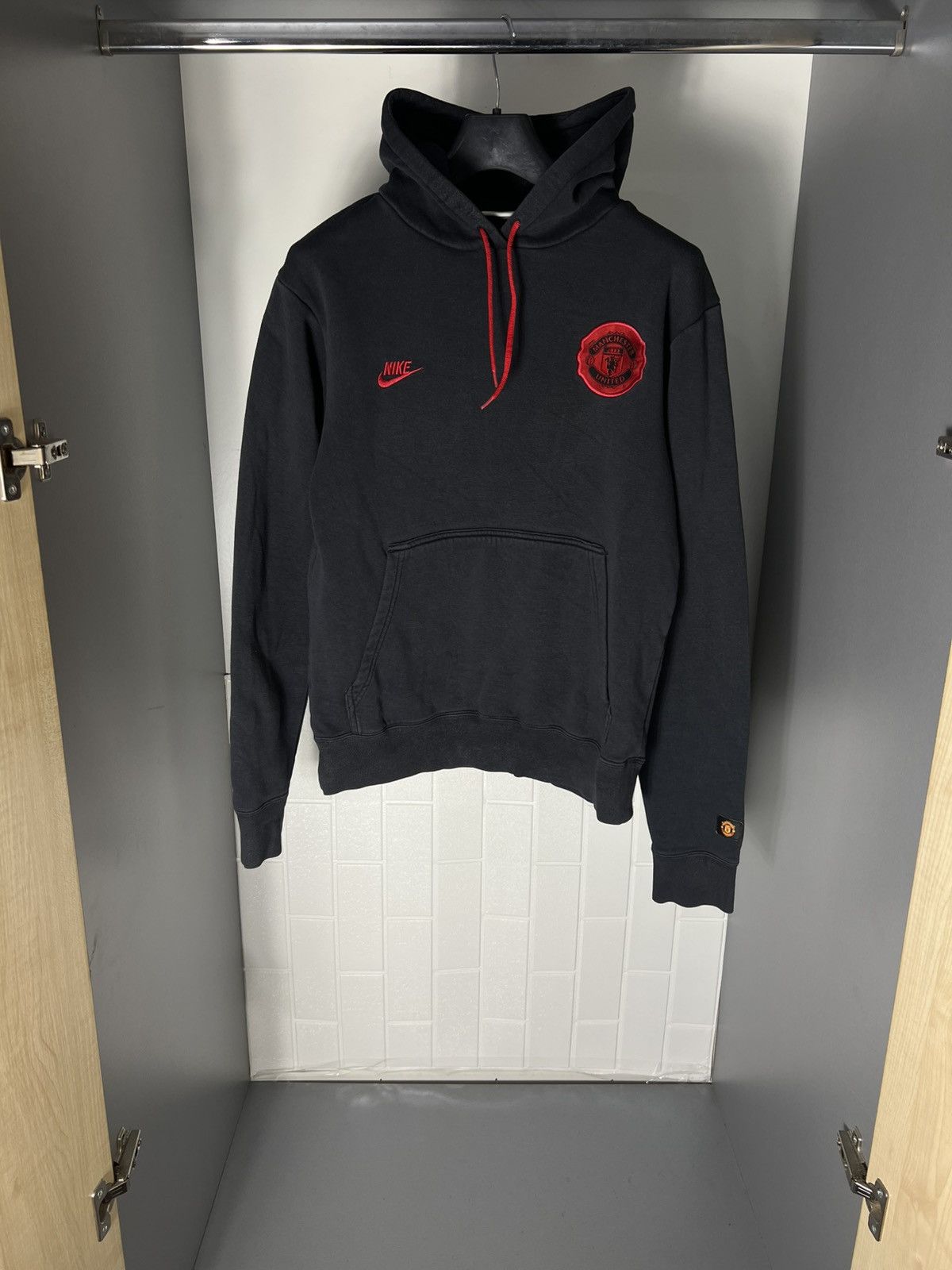 Nike × Vintage VERY RARE NIKE FC MANCHESTER UNITED ENGLAND SOCCER HOODIE Size US S / EU 44-46 / 1 - 1 Thumbnail
