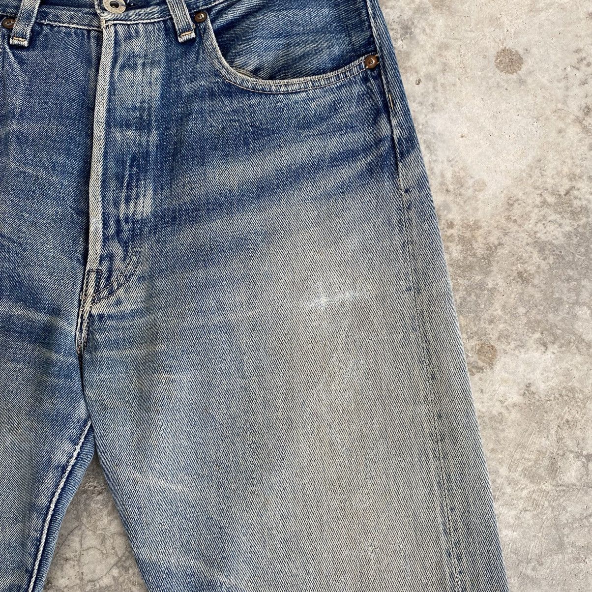Levi's Vintage Levis 501XX Big E LVC Faded Blue Selvedge Jeans Size US 32 / EU 48 - 7 Thumbnail