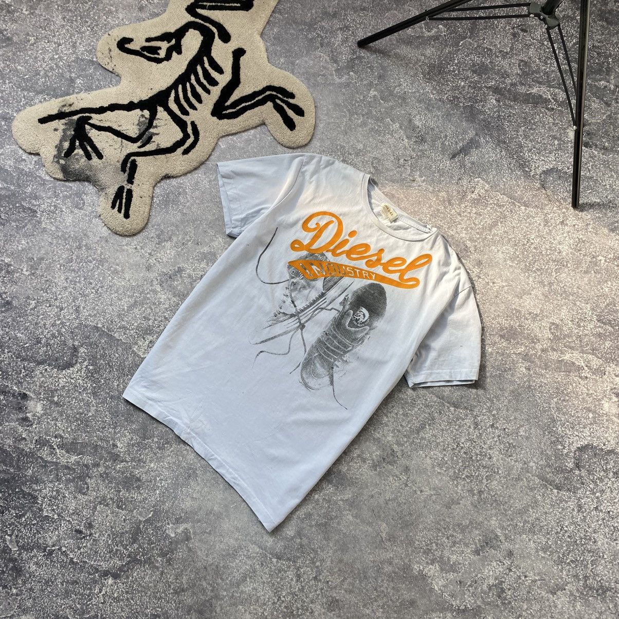 Diesel Vintage Diesel Biv Logo graphic y2k Streetwear opium tee Size US XL / EU 56 / 4 - 1 Thumbnail