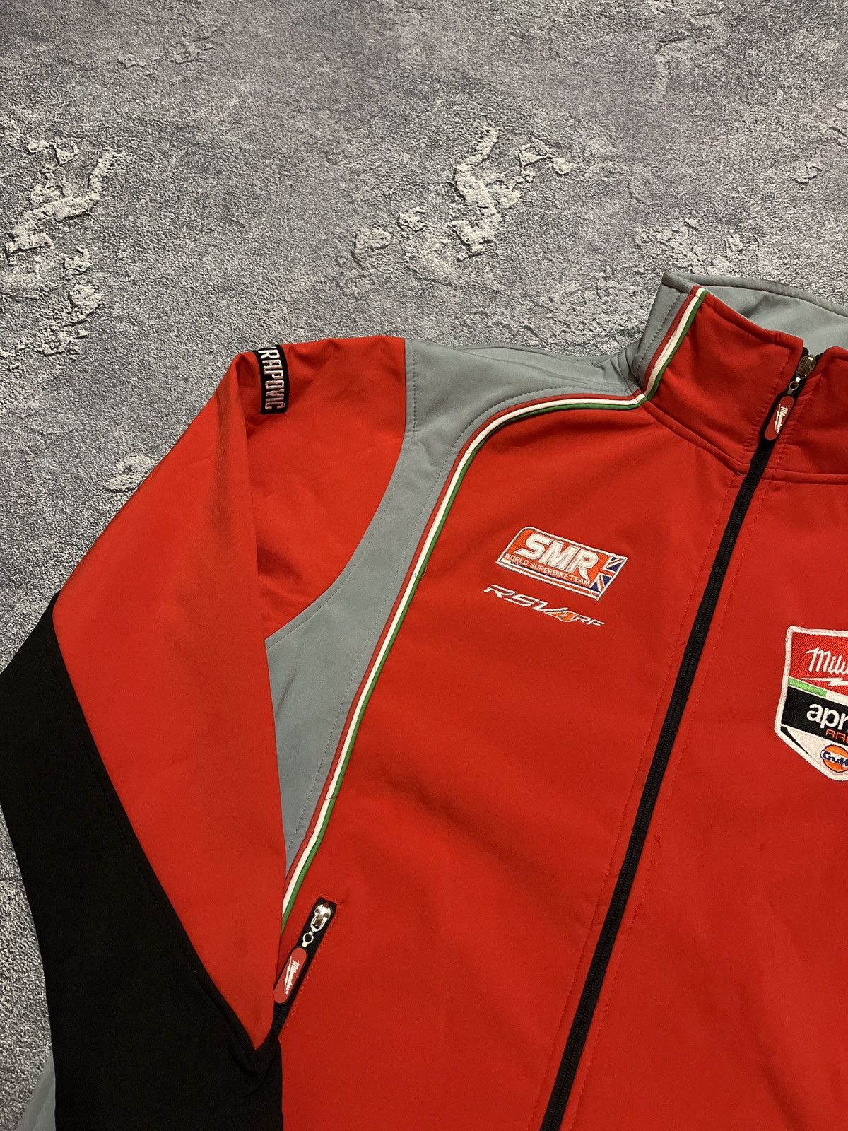 Other Milwaukee Aprilia Racing Team Softshell Jacket Pirelli Size US L / EU 52-54 / 3 - 4 Thumbnail