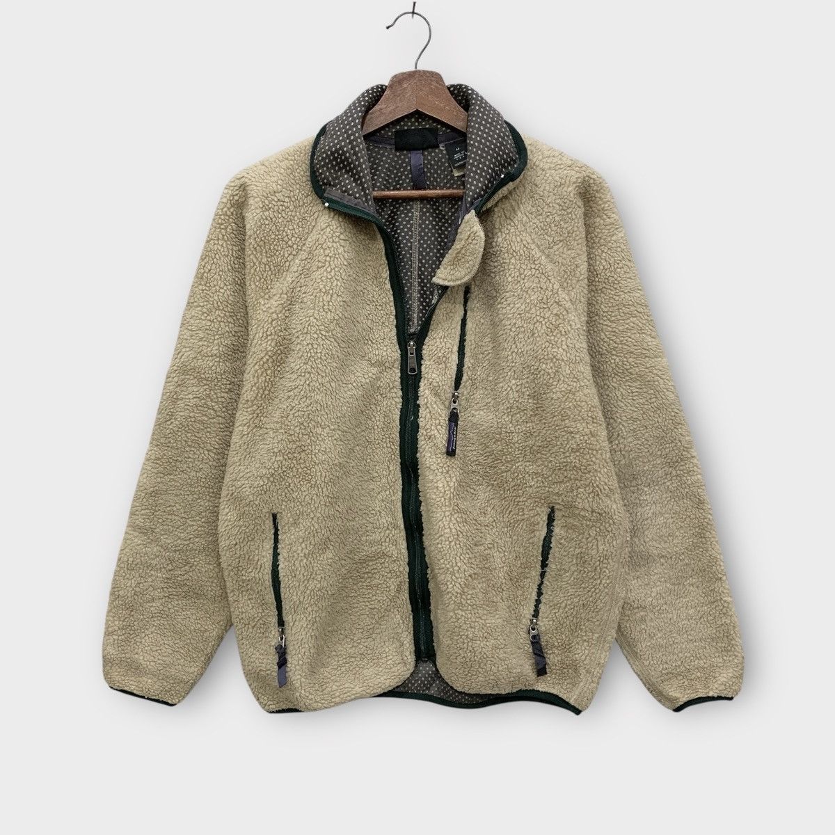 Patagonia Vintage 1997 Patagonia Sherpa Cream Deep Pile Retro Jacket Size US M / EU 48-50 / 2 - 1 Thumbnail