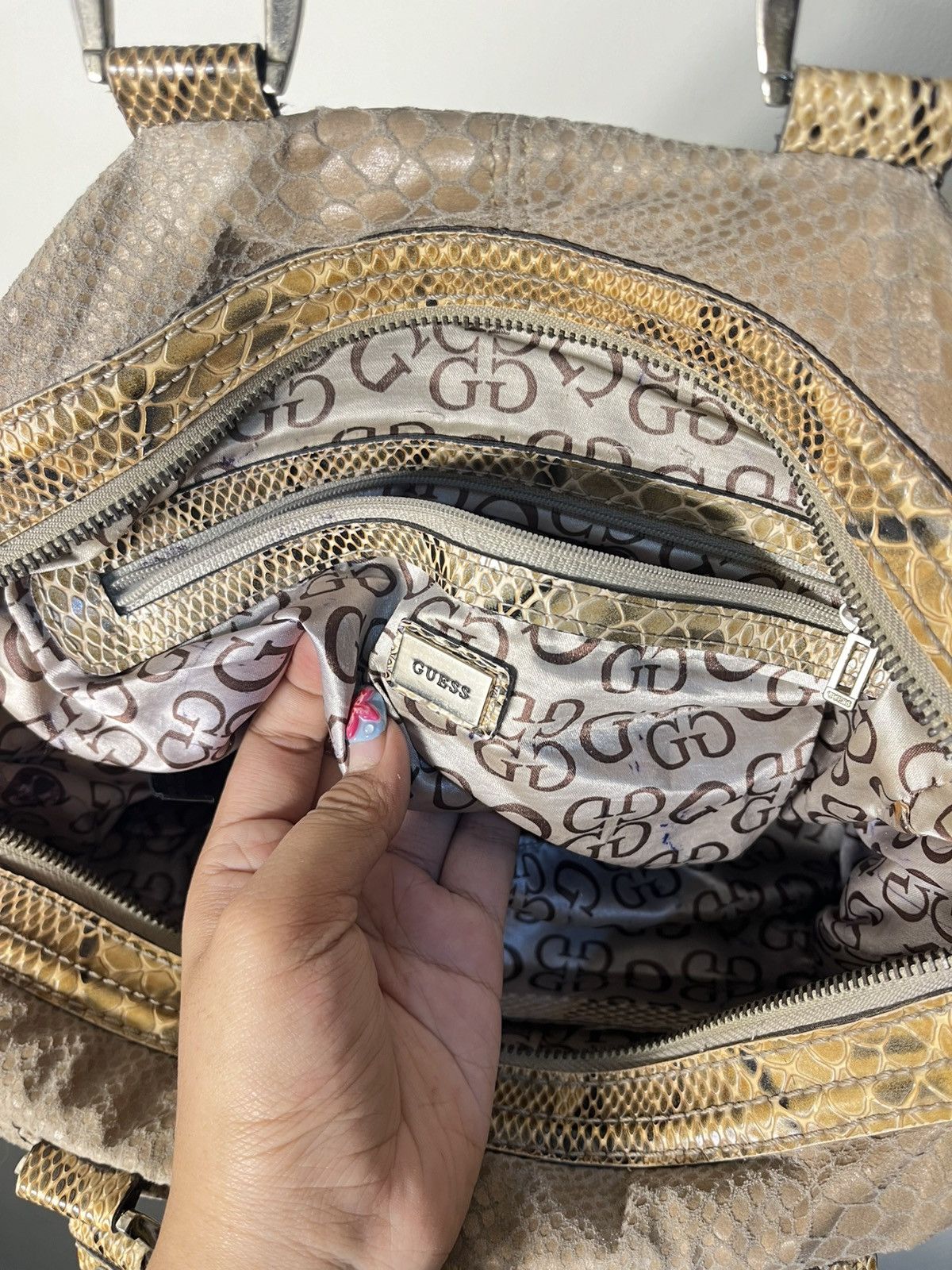Japanese Brand Vtg guess snake skin handle bag Size ONE SIZE - 9 Thumbnail