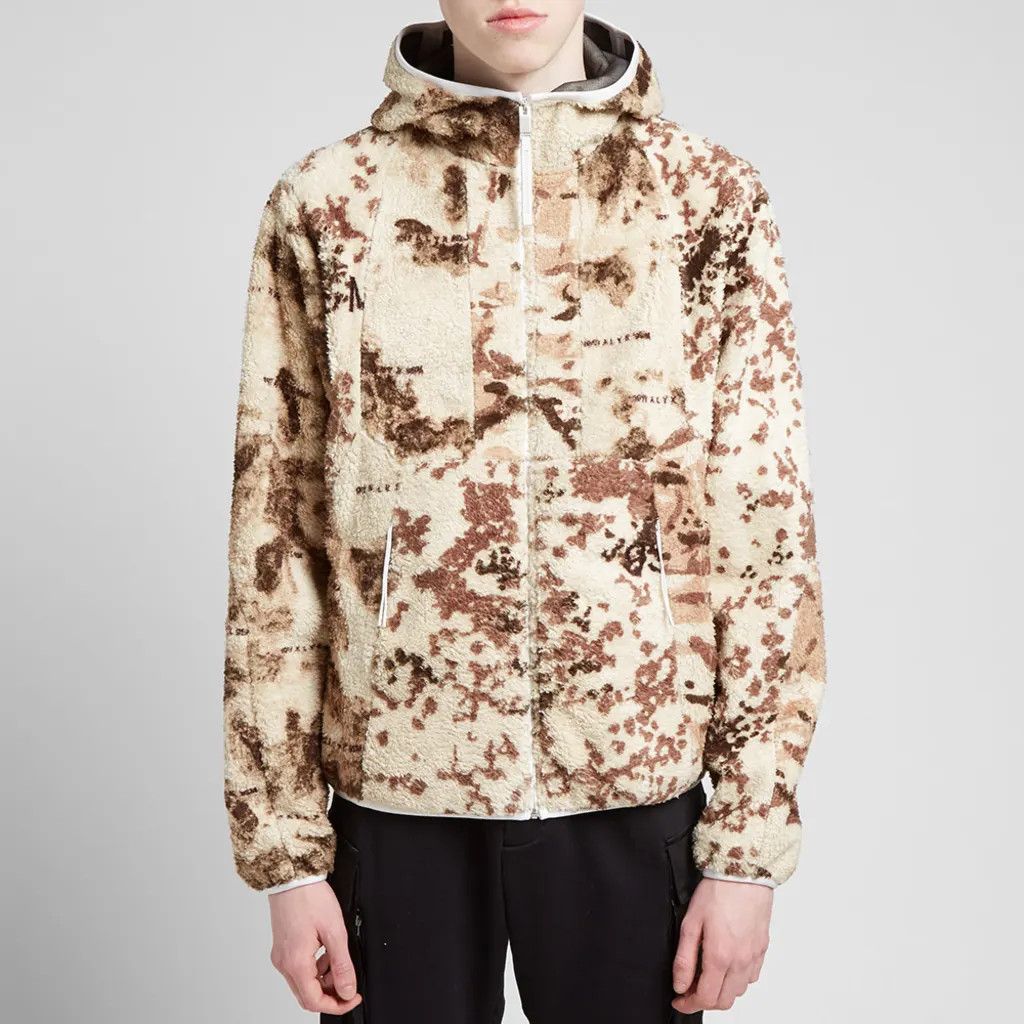 1017 ALYX 9SM Brand New MARCO POLAR FLEECE Desert Camo Size US S / EU 44-46 / 1 - 8 Thumbnail