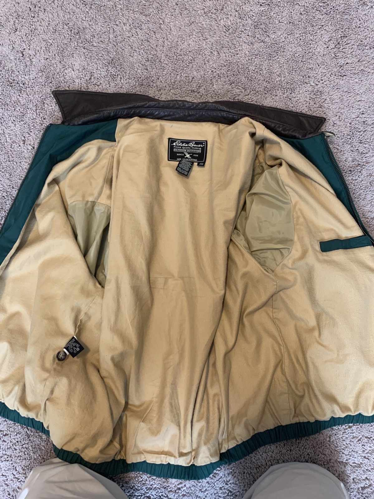 Eddie Bauer Eddie Bauer light bomber rain coat Size US L / EU 52-54 / 3 - 3 Thumbnail