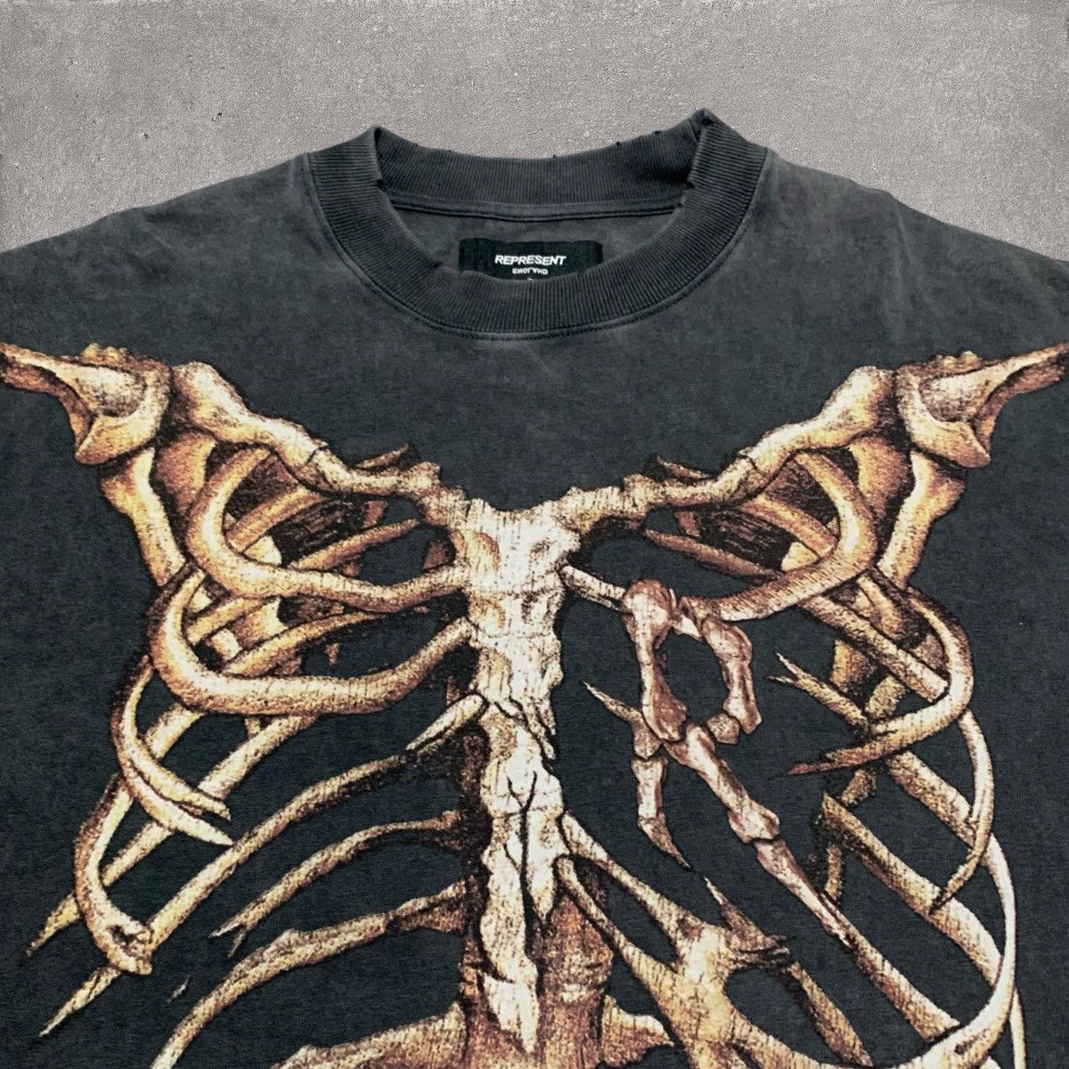 Represent Clo. Represent Small Bones Vintage Grey Tee Skeleton Size US S / EU 44-46 / 1 - 3 Thumbnail