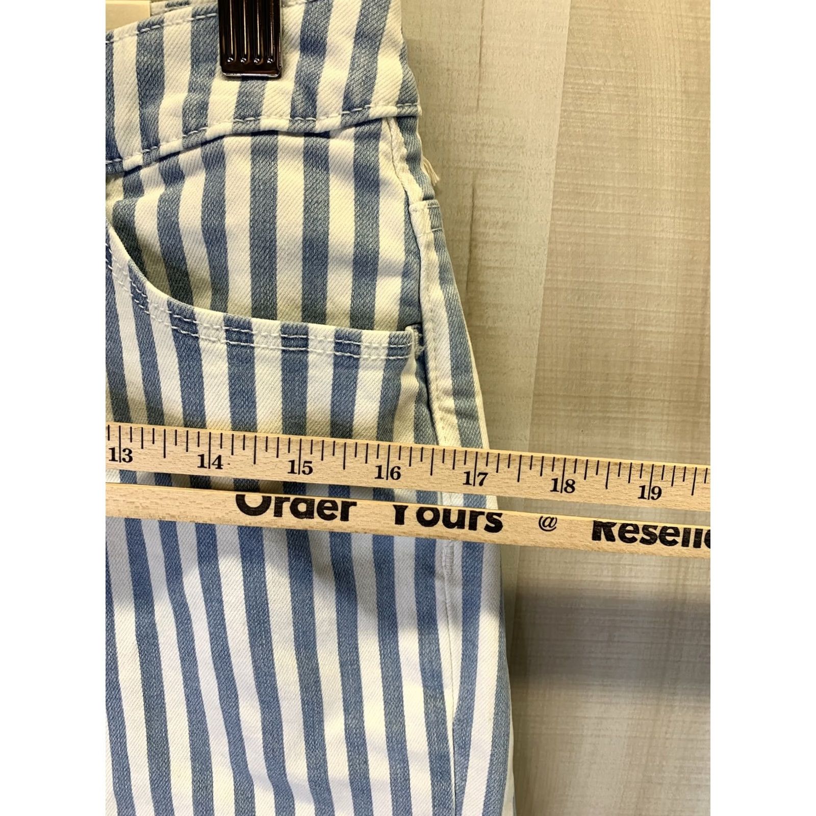 Vintage Universal Thread Women’s Shorts Blue Stripe Jean Shorts NWT Midi High Rise 4 Skinny? No; keep to original words. Size 27" / US 4 / IT 40 - 5 Thumbnail