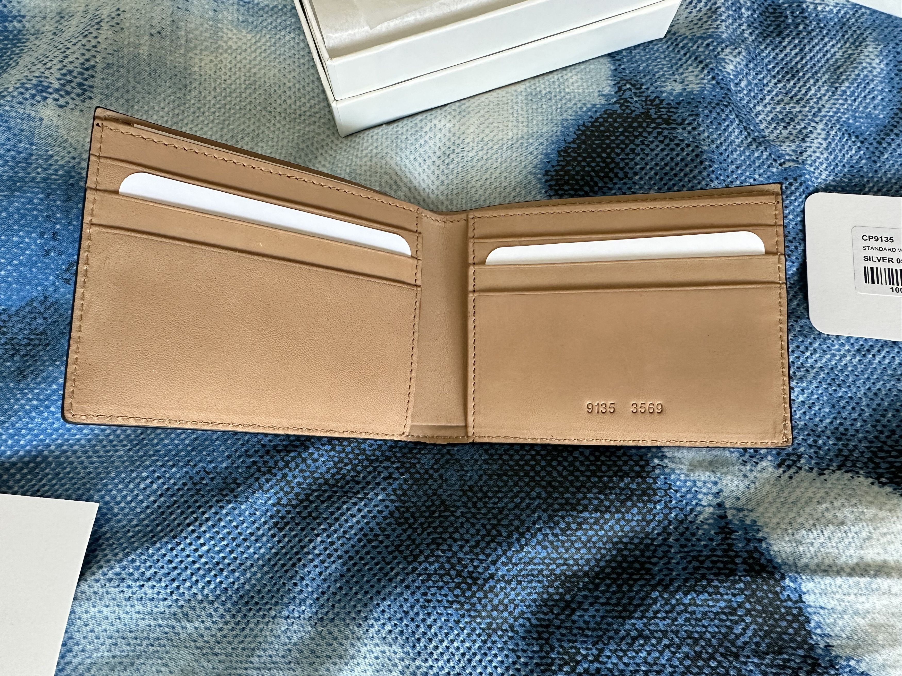 Common Projects Standard Wallet - Silver Leather Size ONE SIZE - 4 Thumbnail