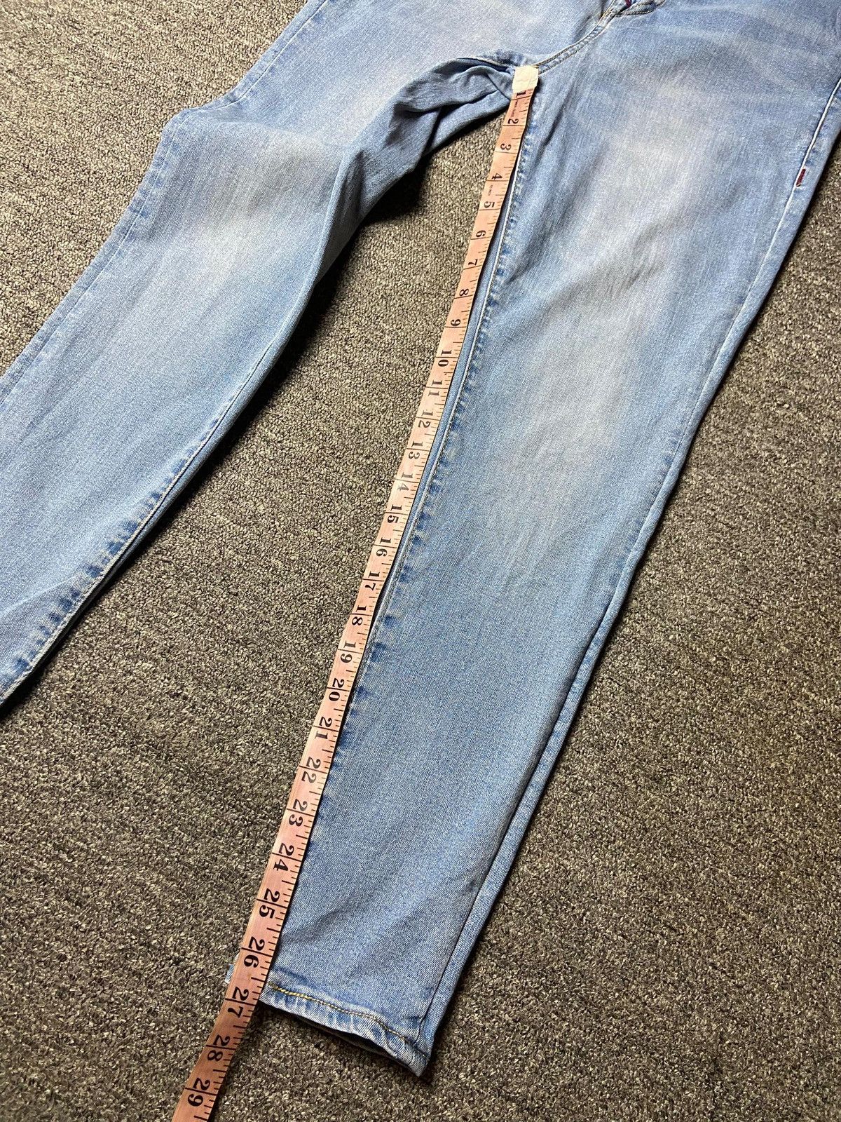 True Religion True Religion High Rise Super Skinny Jeans (144) Size US 31 - 7 Thumbnail