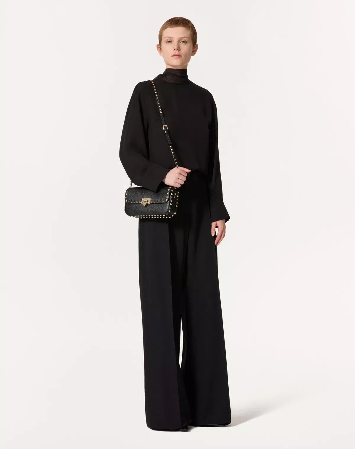 Valentino oc11z0725 Size:OS/Shoulder Bag In Grainy Calfskin in Black Size ONE SIZE - 8 Thumbnail