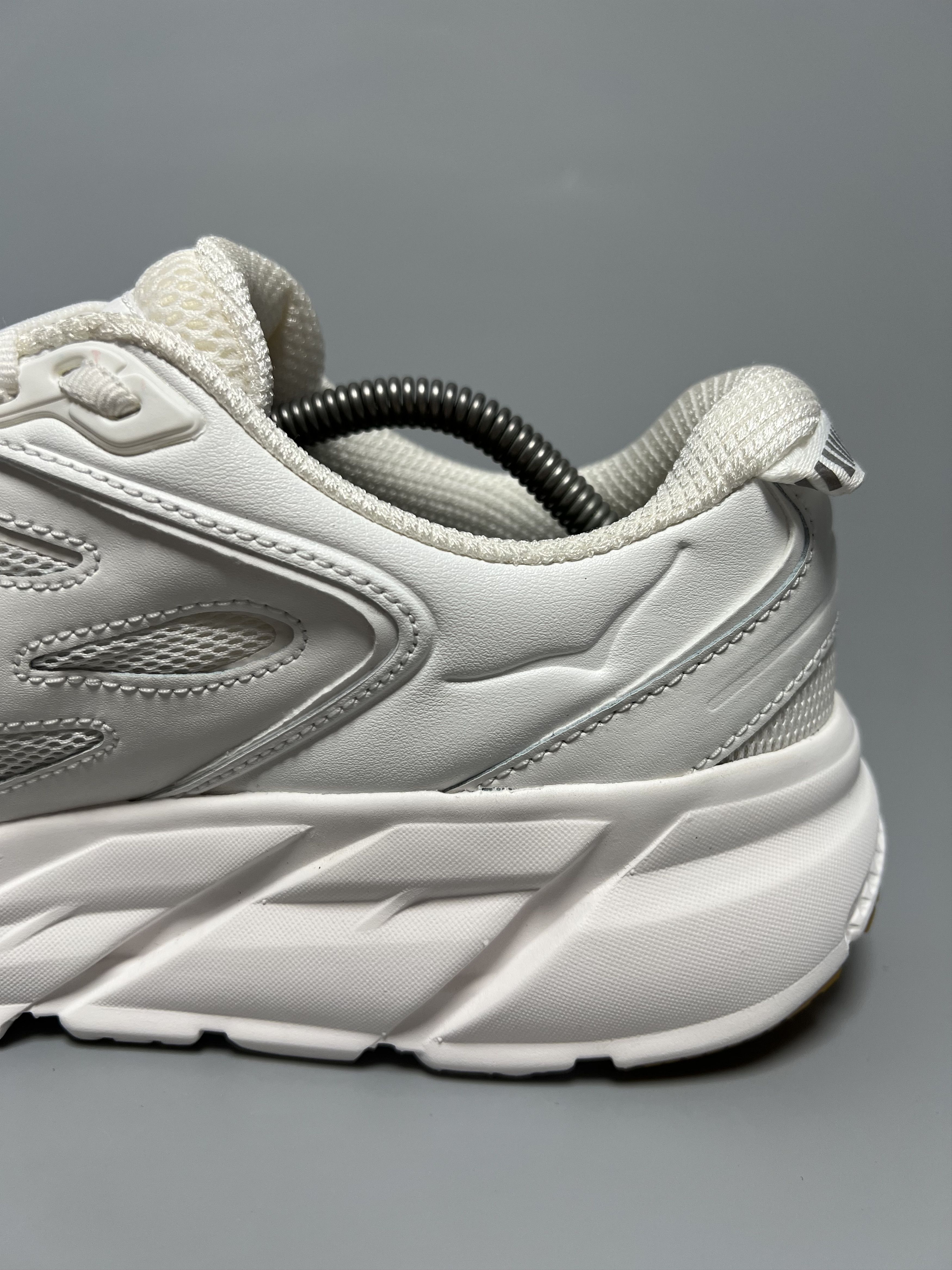 Hoka Hoka One One Clifton L Athletics Running Shoes 1160050-WWH Size US 9.5 / EU 42-43 - 11 Thumbnail