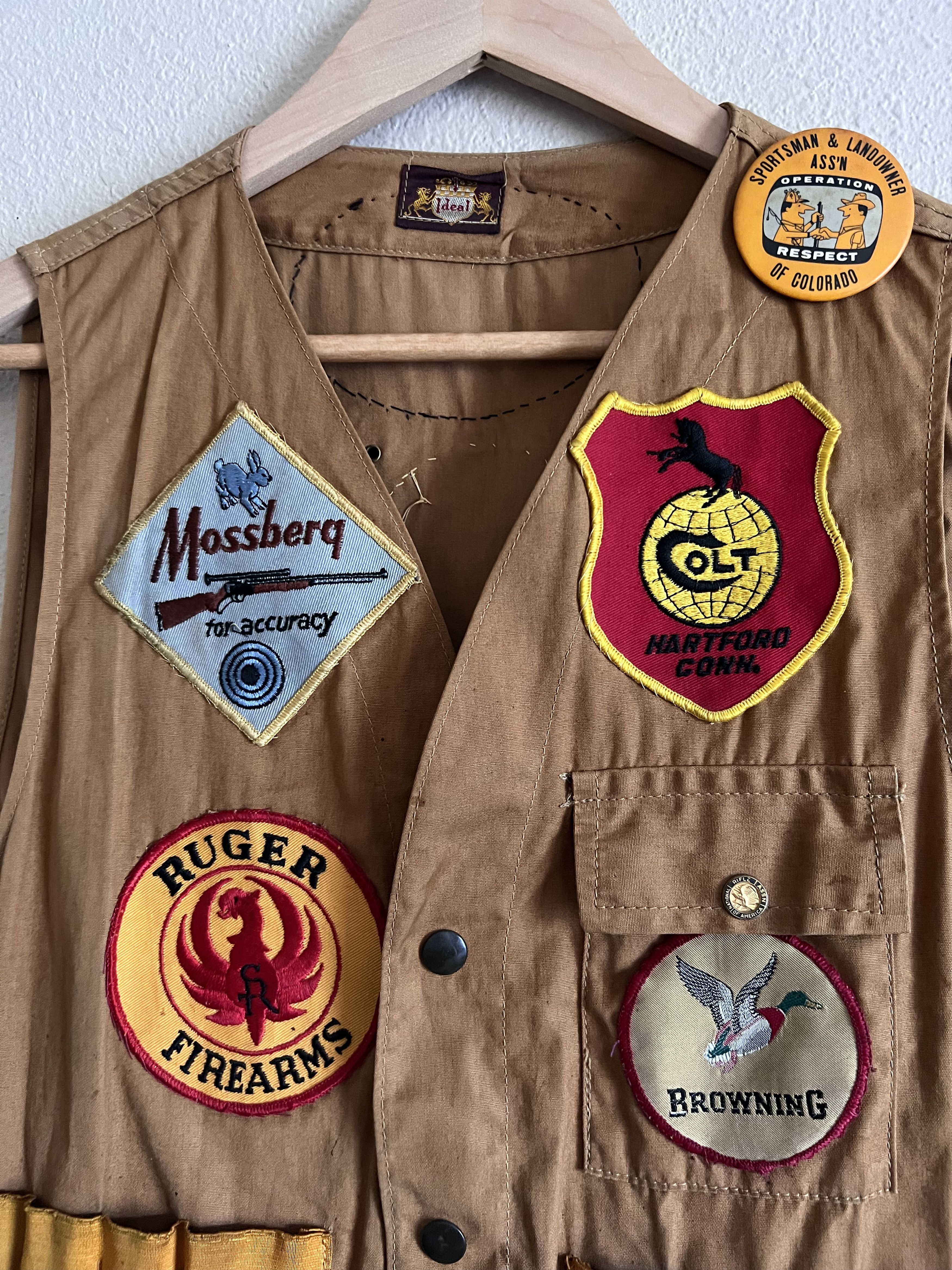 Vintage Vintage 80s Hunting Vest with Patches and Pins Size US L / EU 52-54 / 3 - 3 Thumbnail