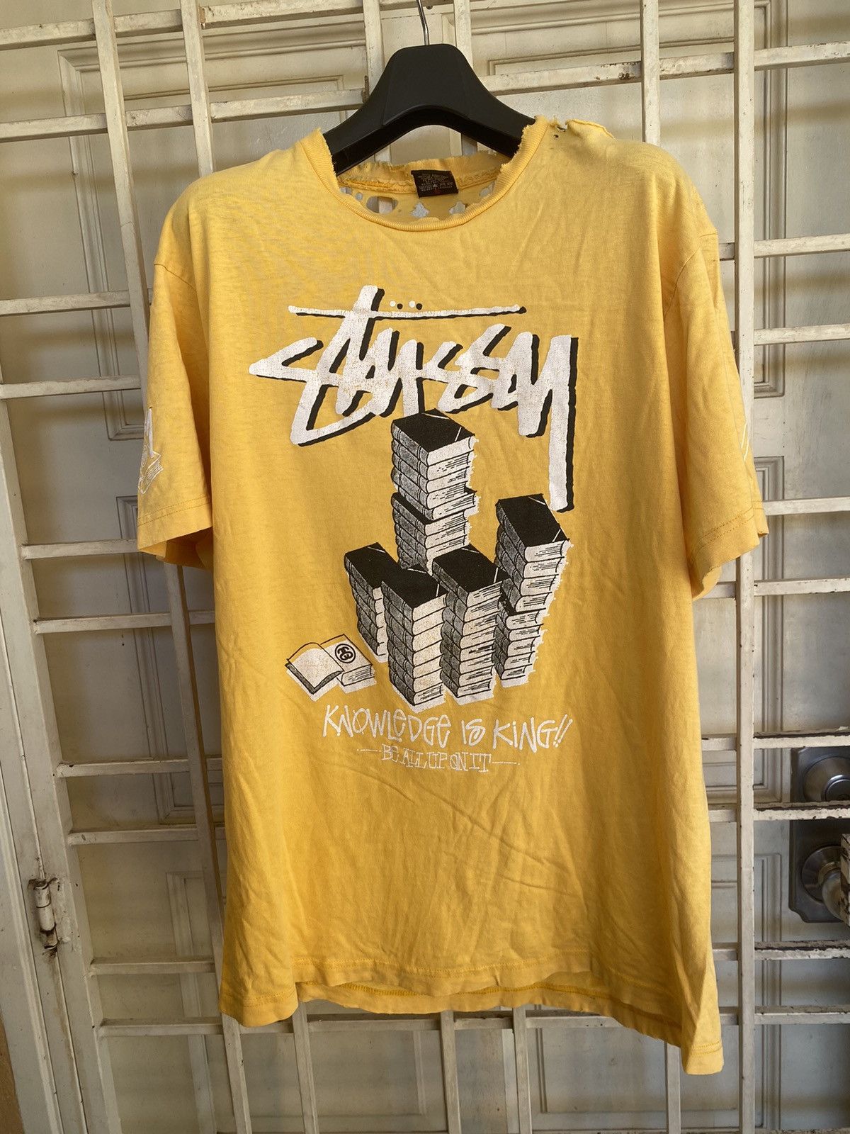 Stussy vintage y2k stussy knoledge is king! Size US L / EU 52-54 / 3 - 1 Thumbnail