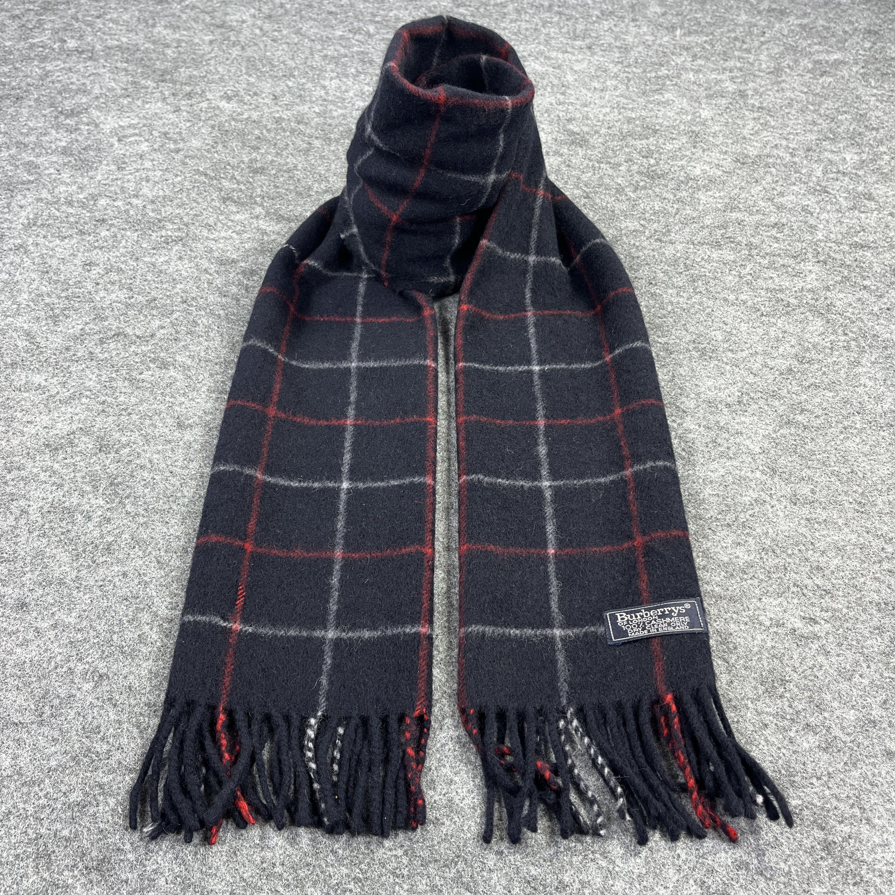 Burberry Vintage Burberry Scarf / Muffler / Neckwear T938 Size ONE SIZE - 1 Thumbnail