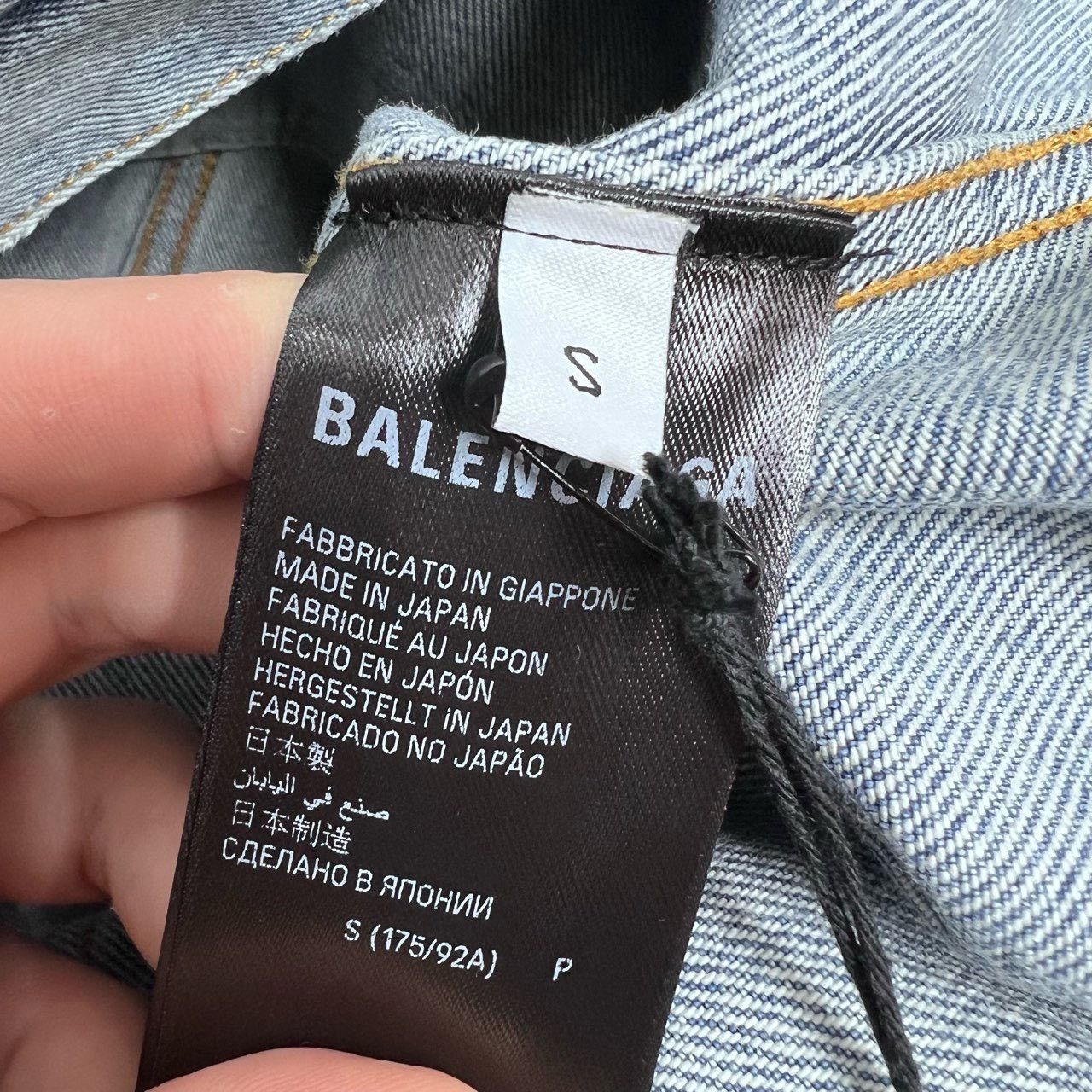 Balenciaga Balenciaga Double B Graffiti Denim Jacket 2501-Nextarrow Size US S / EU 44-46 / 1 - 4 Thumbnail