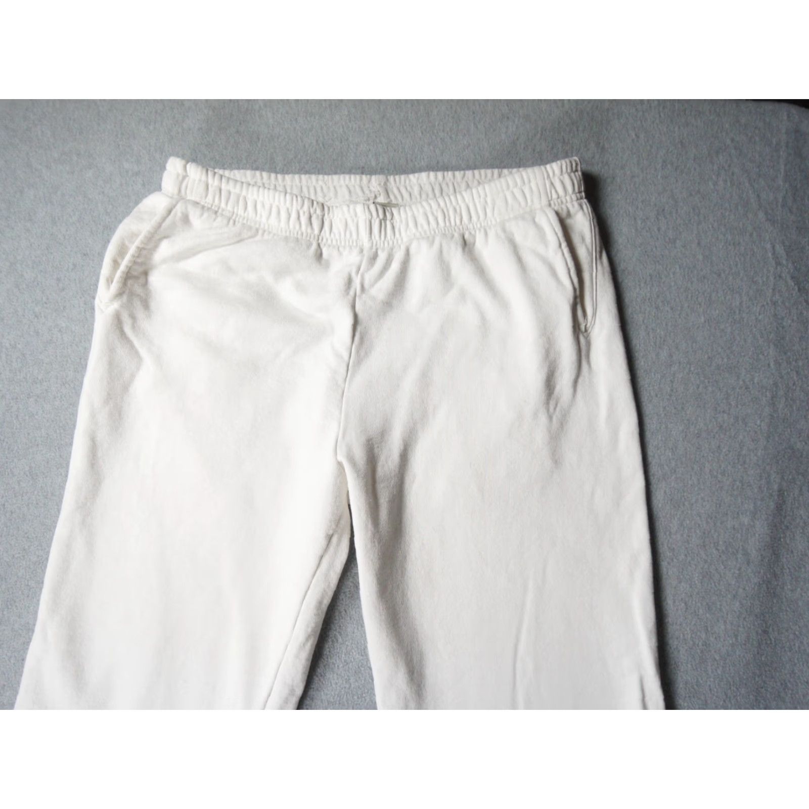 Sporty & Rich Sporty & Rich Pants Womens M White Sweatpants Fleece Lounge Comfort Regular Inseam 29 in Casual Travel READ* Mens Womens Boys Girls Size 32" / US 10 / IT 46 - 2 Thumbnail