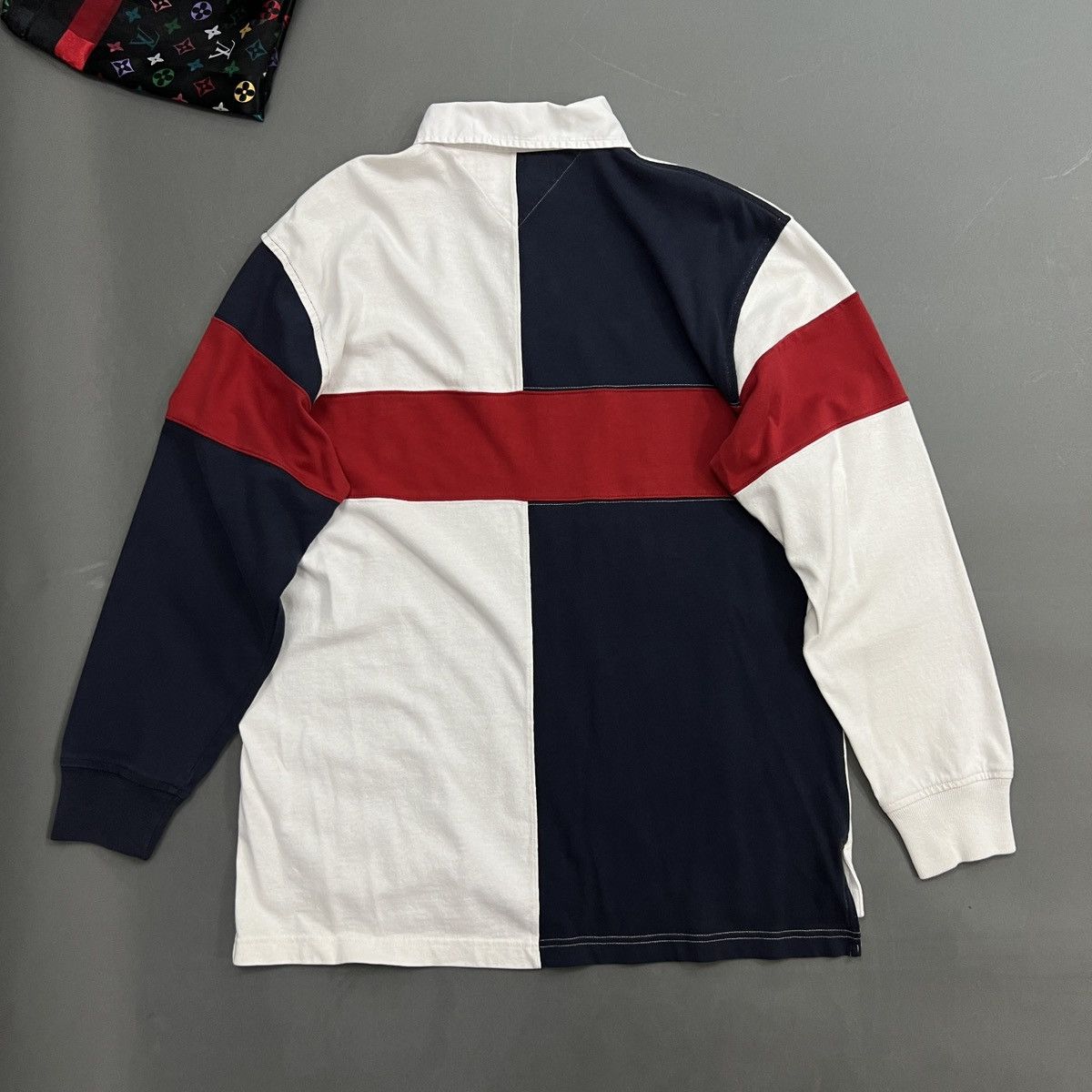 Tommy Hilfiger Rare Color Blocked Tommy Hilfiger Long Sleeve Polo Shirt Size US M / EU 48-50 / 2 - 2 Thumbnail