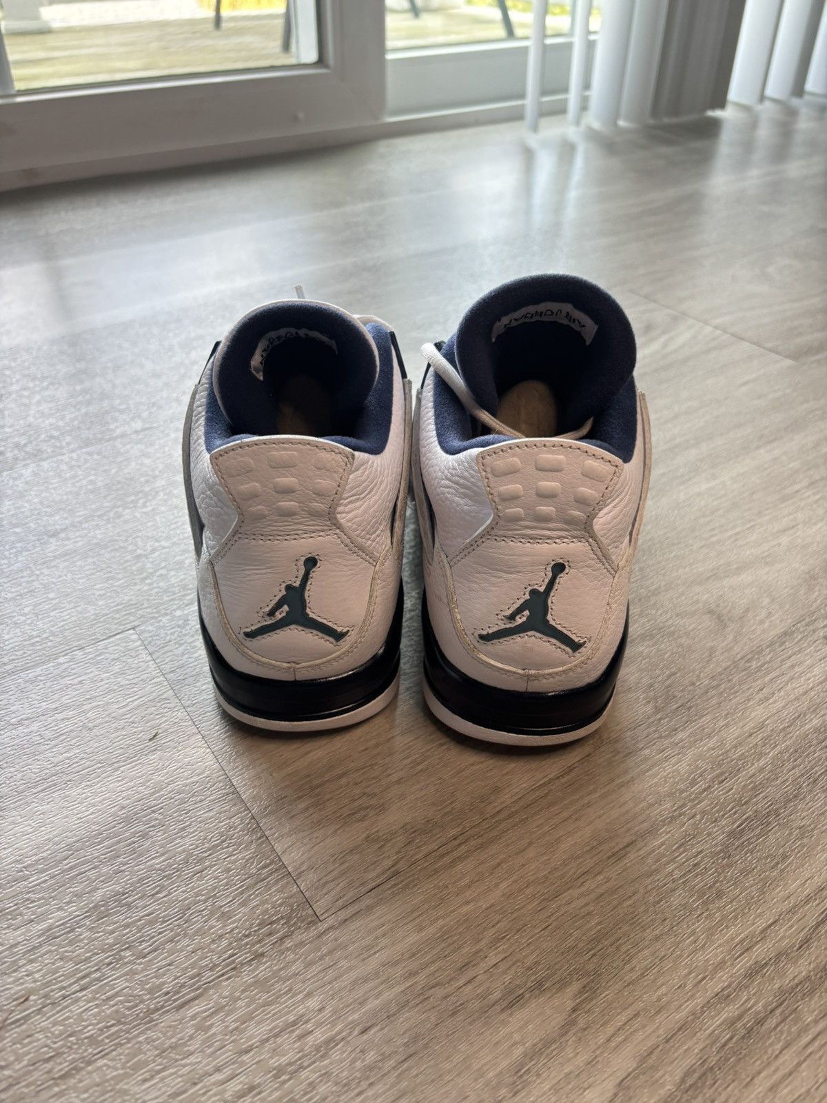 Jordan Brand Columbia Jordan 4 Size US 10.5 / EU 43-44 - 3 Thumbnail