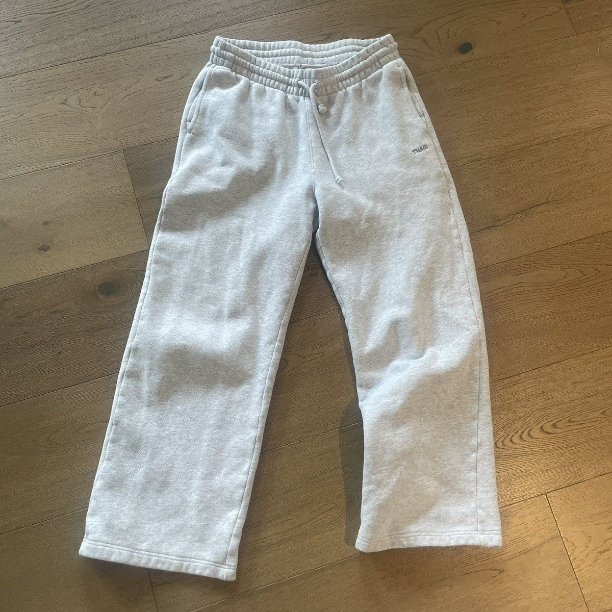 Aritzia Aritzia boyfriend sweatpants Size 26" / US 2 / IT 38 - 1 Thumbnail
