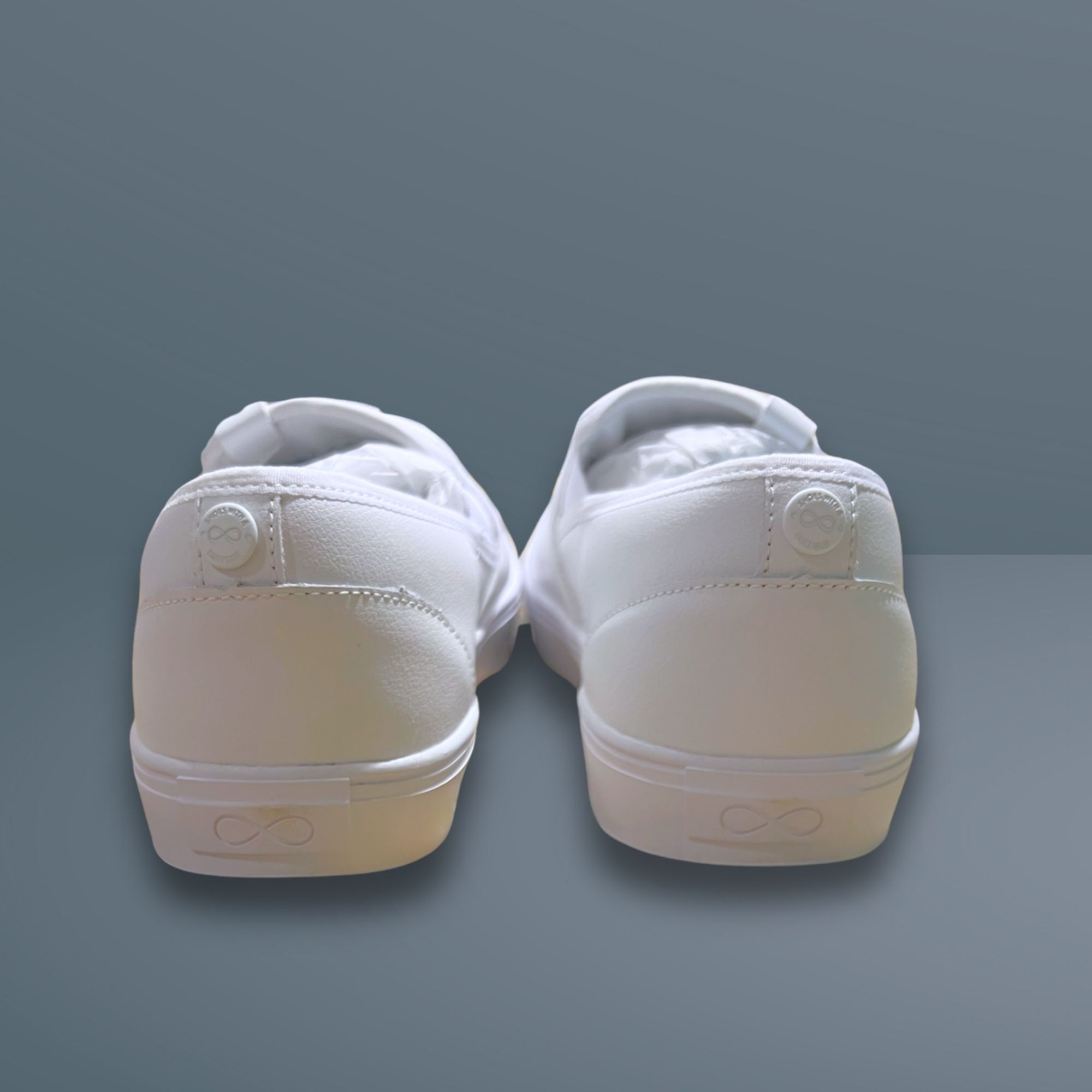 Other Infinity Chase Slip-On Shoes Size 8 White Casual Comfort Sne Size US 8 / IT 38 - 3 Thumbnail