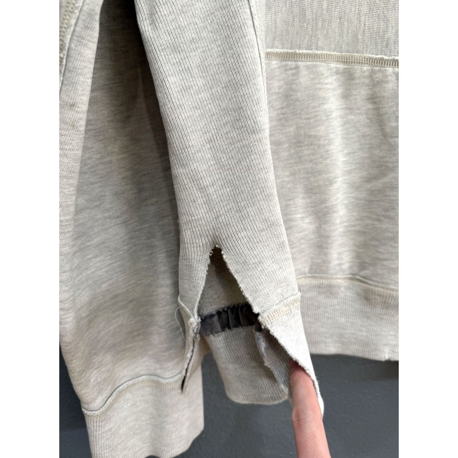 Abercrombie & Fitch VINTAGE Abercrombie & Fitch Gray Hoodie Men’s XL Pullover Stitch Y2K Size US XL / EU 56 / 4 - 5 Thumbnail
