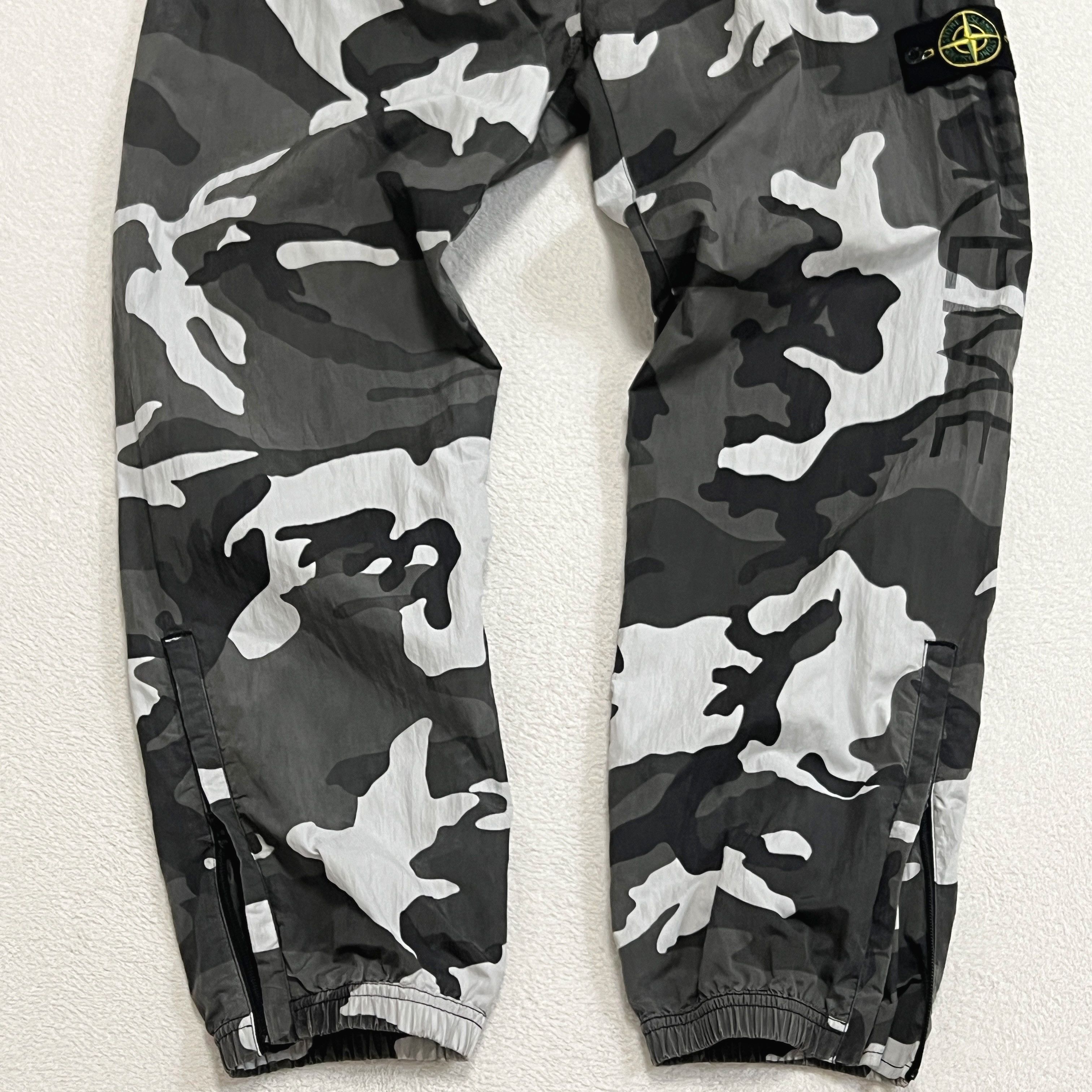 Stone Island × Supreme Supreme Stone Island 16SS Nylon Metal Track Pants Camo Size US 31 - 4 Thumbnail