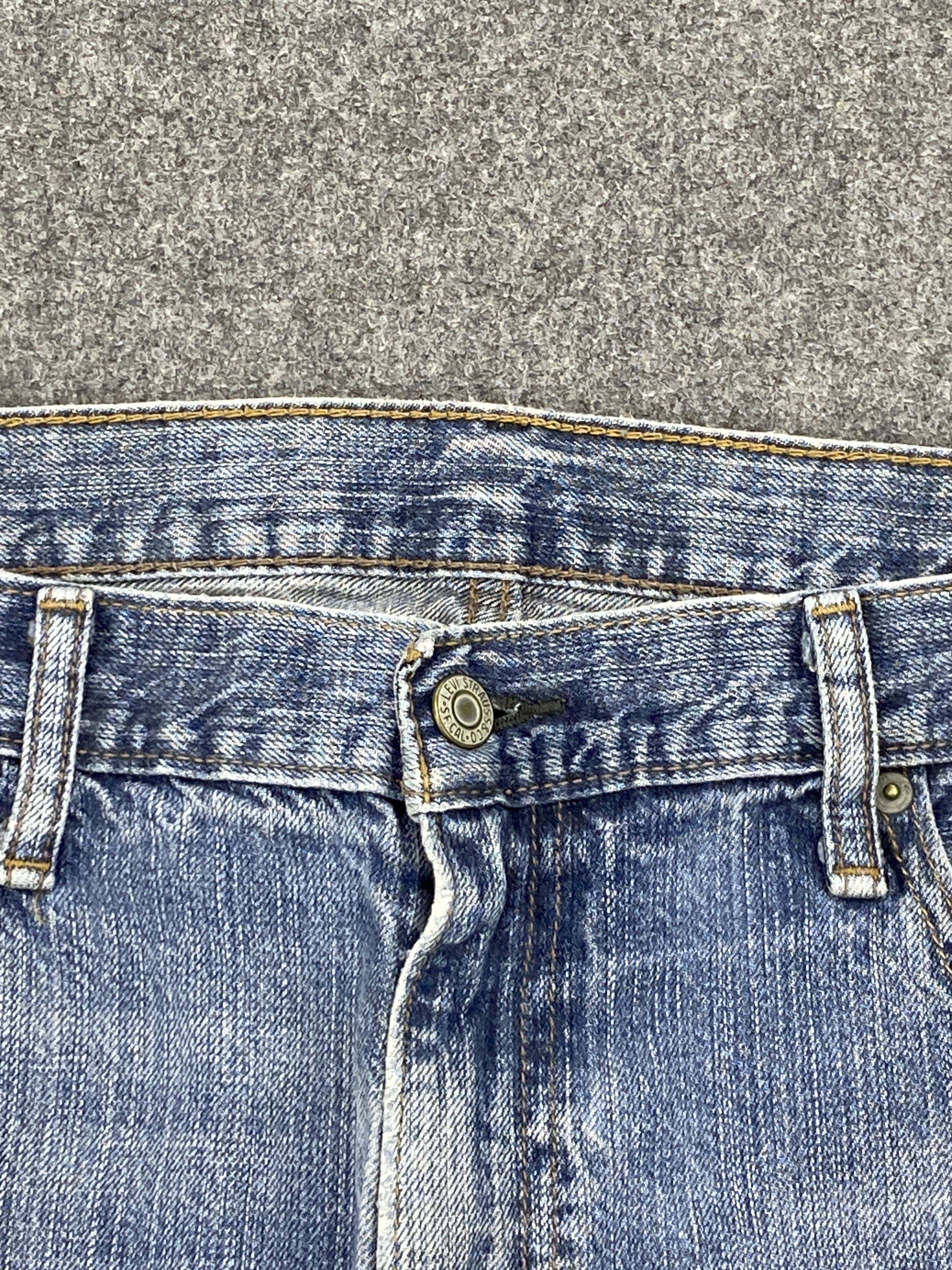 Levi's Vintage Levis 569 Faded Blue Jeans DP2619 Size US 40 / EU 56 - 8 Thumbnail