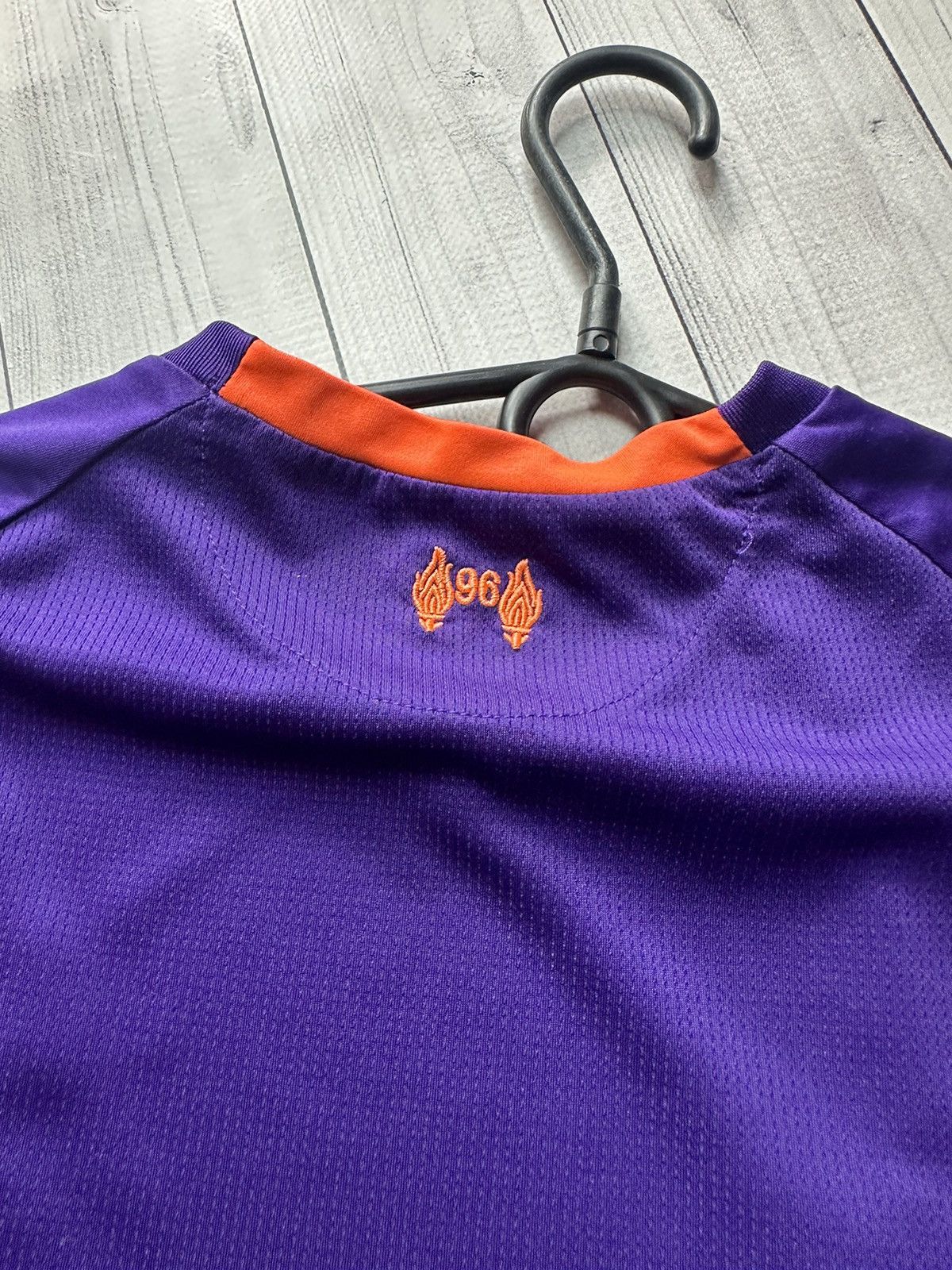 Vintage Vintage Liverpool away soccer jersey purple size s Size US S / EU 44-46 / 1 - 9 Thumbnail