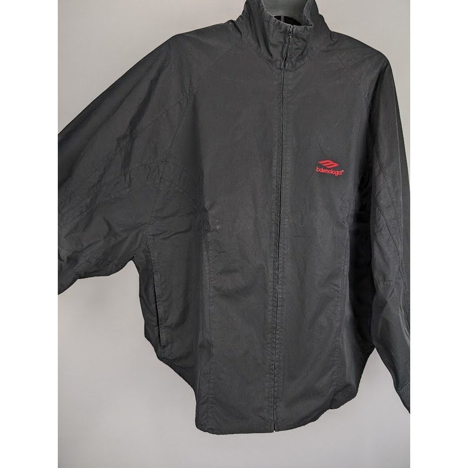 Balenciaga o1rshd1 Track Jacket in Black Size US S / EU 44-46 / 1 - 9 Thumbnail