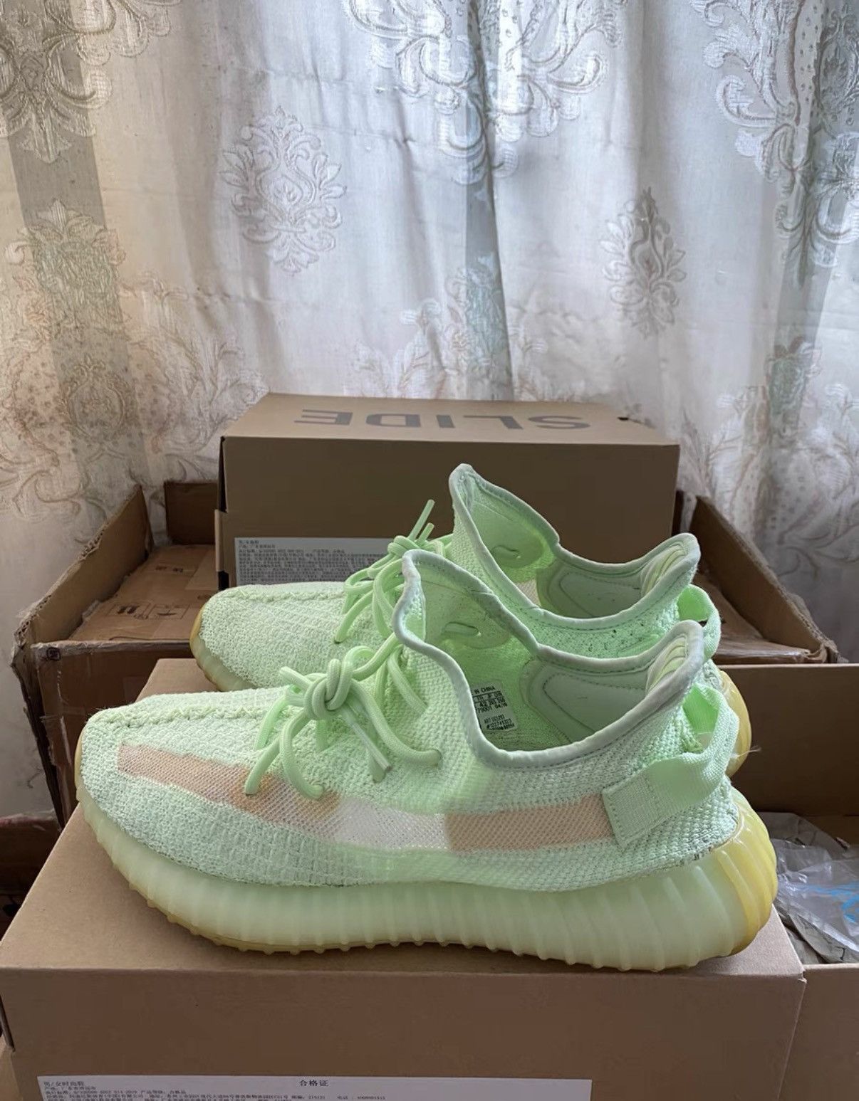 Adidas Adidas Yeezy 350 Glow EG5293 K37 Size US 8 / EU 41 - 3 Thumbnail