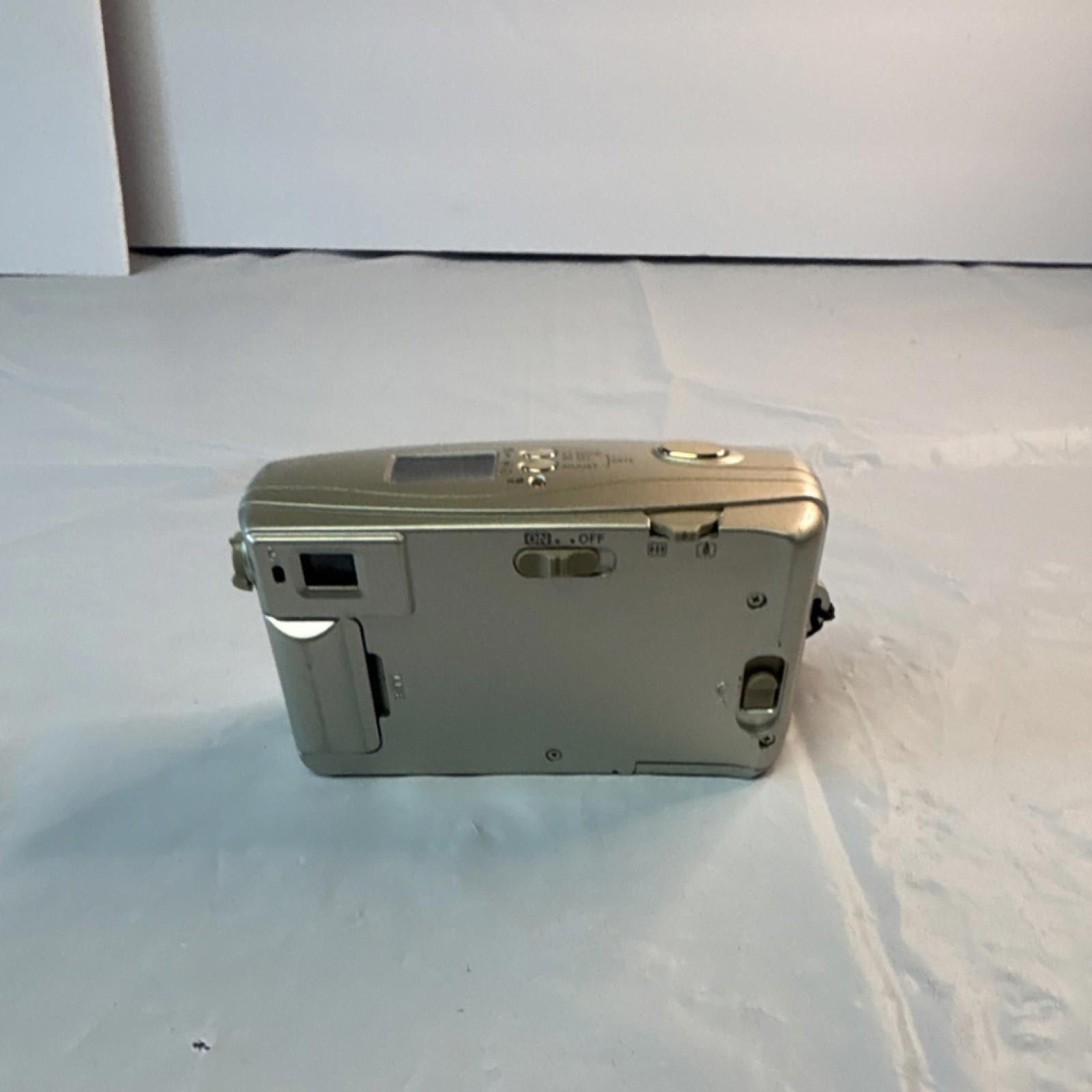 Nikon Nikon Nuvis 200 APS Point & Shoot Camera Size ONE SIZE - 4 Thumbnail