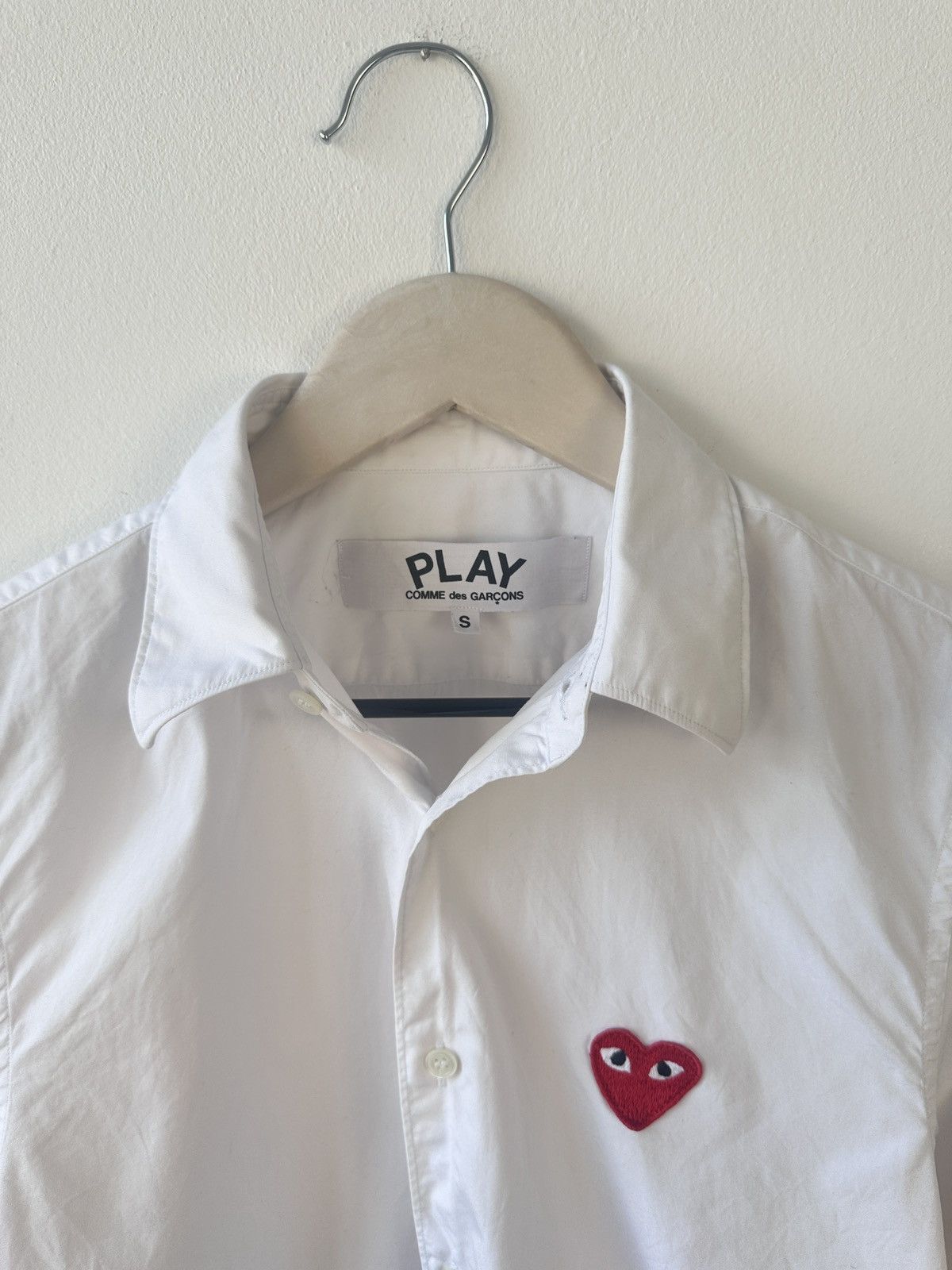 Comme des Garcons Comme des Garcons Play Shirt White Red Heart Logo Size S CDG Size US S / EU 44-46 / 1 - 8 Thumbnail